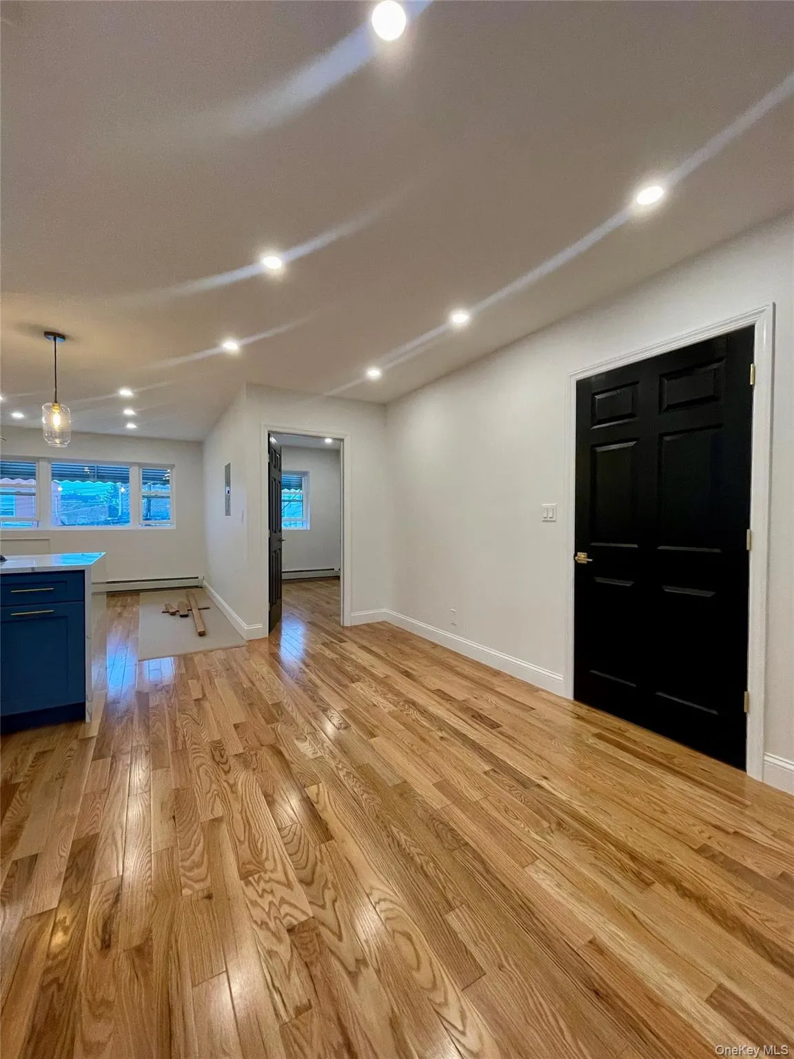 1045 Revere Avenue, New York, NY, 3 Bedrooms Bedrooms, 5 Rooms Rooms,1 BathroomBathrooms,Residential Lease,For Rent,Revere,0,1037353 1045 Revere Avenue, New York, NY, 3 Bedrooms Bedrooms, 5 Rooms Rooms,1 BathroomBathrooms,Residential Lease,For Rent,Revere,0,1037353