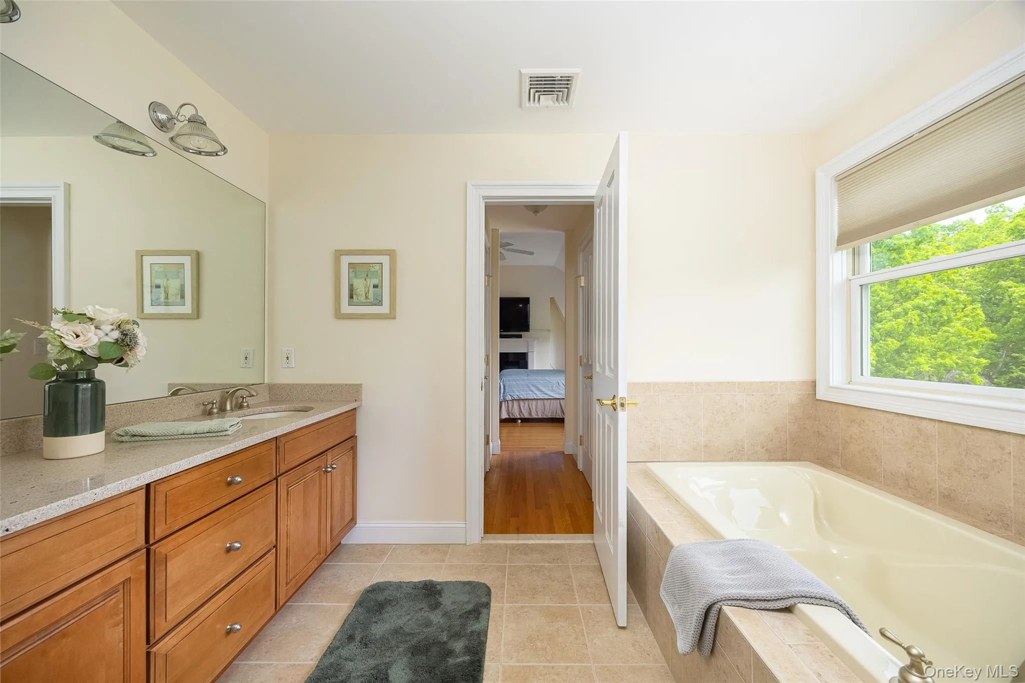 12 Nichris Lane, Hyde Park, NY, 4 Bedrooms Bedrooms, 12 Rooms Rooms,3 BathroomsBathrooms,Residential,For Rent,Nichris,0,1037356 12 Nichris Lane, Hyde Park, NY, 4 Bedrooms Bedrooms, 12 Rooms Rooms,3 BathroomsBathrooms,Residential,For Rent,Nichris,0,1037356