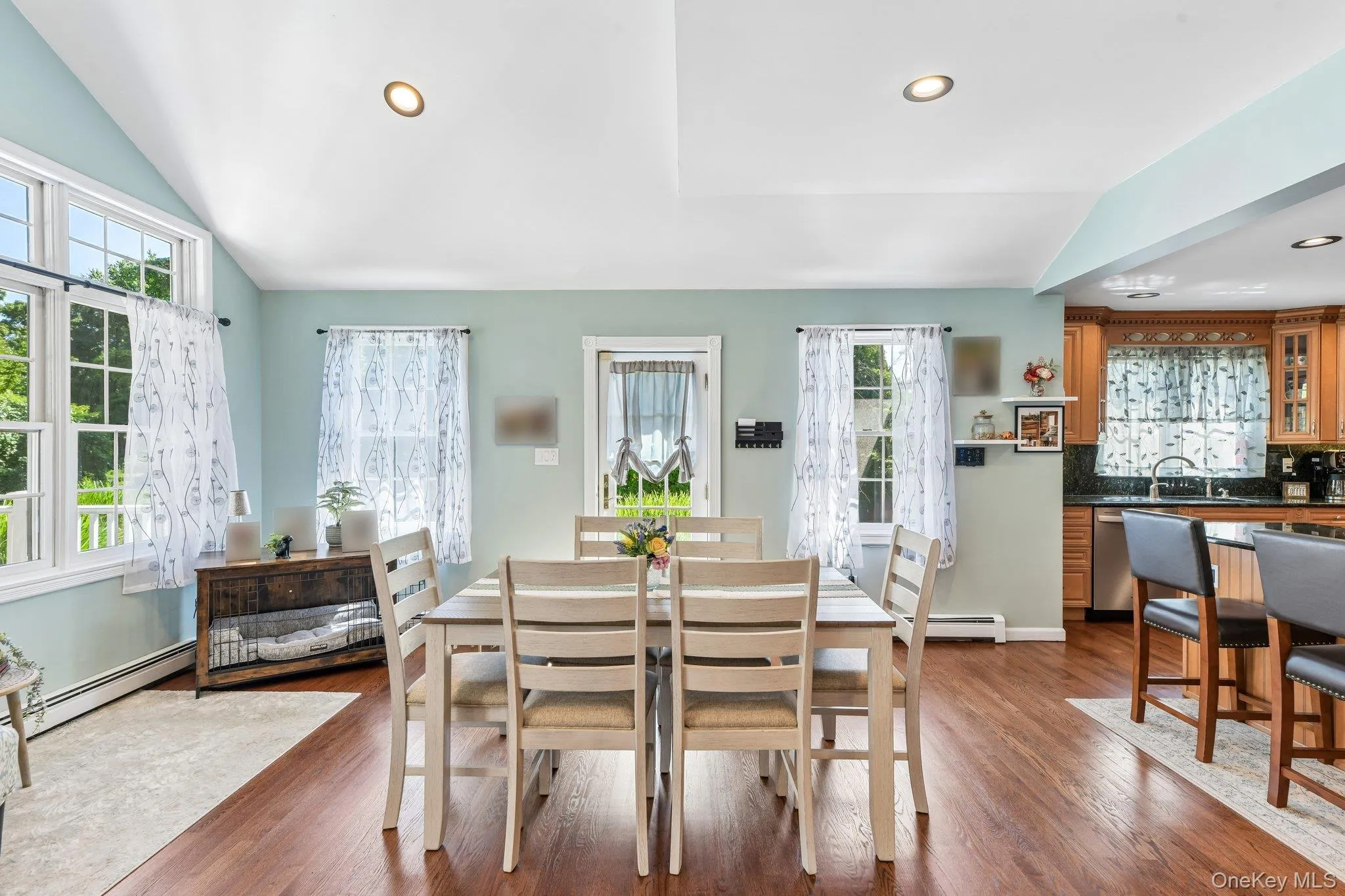 Light and airy Light and airy