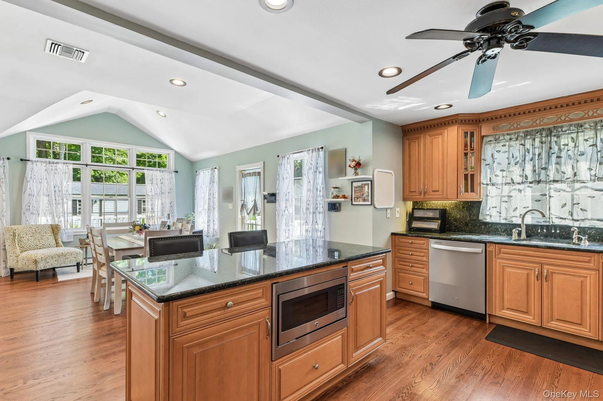 Center Island w/microwave built-in Center Island w/microwave built-in