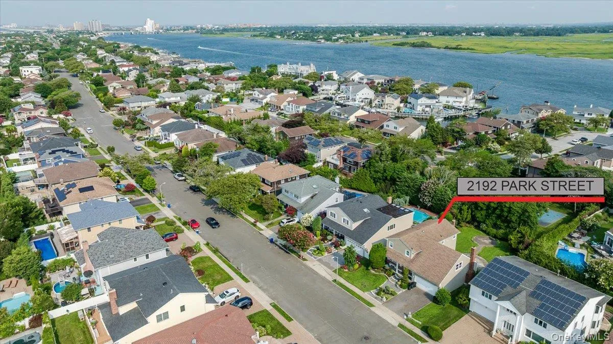 1292 Park Street, Hempstead, NY, 4 Bedrooms Bedrooms, 9 Rooms Rooms,2 BathroomsBathrooms,Residential,For Rent,Park,0,1037359 1292 Park Street, Hempstead, NY, 4 Bedrooms Bedrooms, 9 Rooms Rooms,2 BathroomsBathrooms,Residential,For Rent,Park,0,1037359