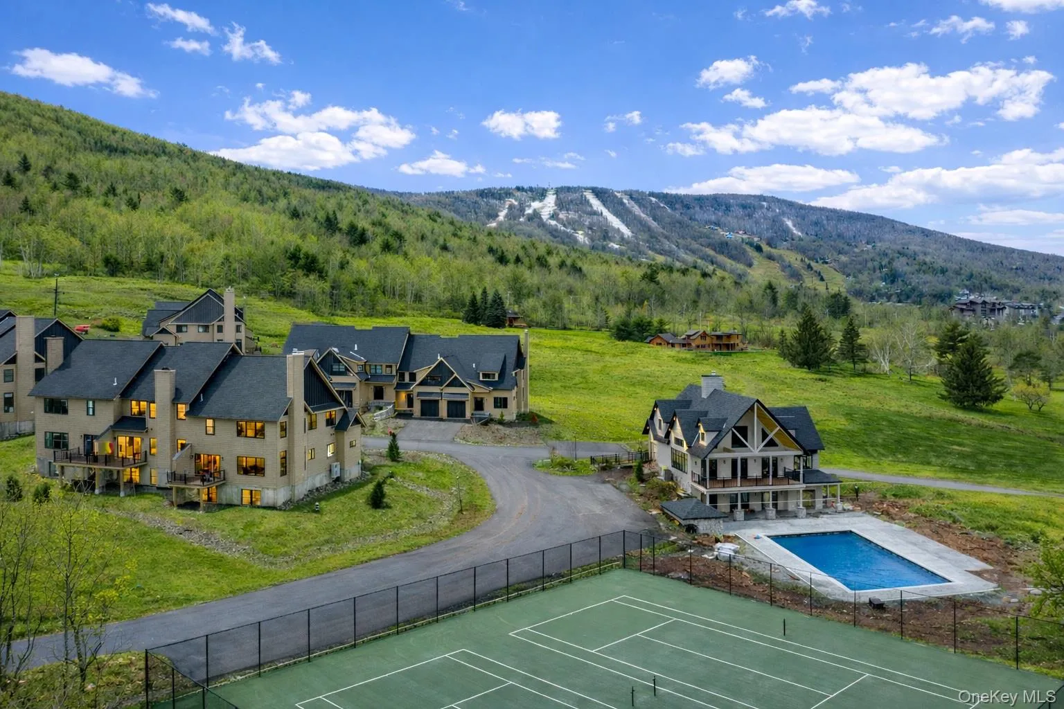 Clubhouse, Tennis, and Pool at Stonewall Glen. This photo has been digitally altered. Clubhouse, Tennis, and Pool at Stonewall Glen. This photo has been digitally altered.