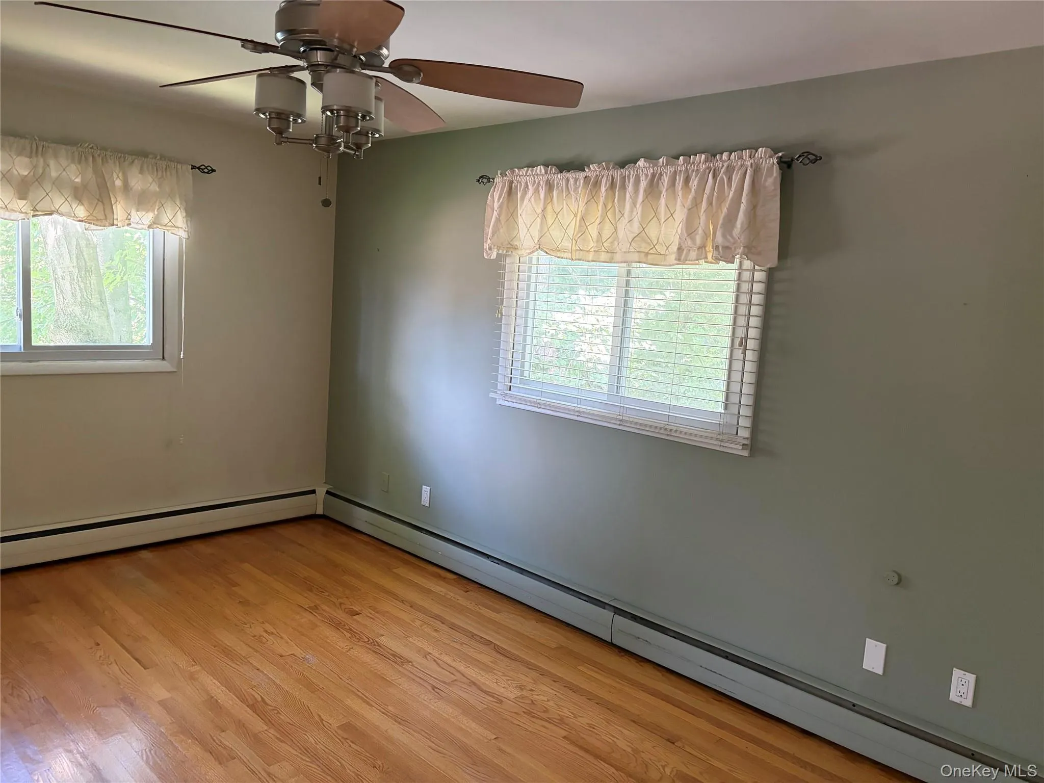 58 Lake Road, Clarkstown, NY, 3 Bedrooms Bedrooms, 7 Rooms Rooms,2 BathroomsBathrooms,Residential Lease,For Rent,Lake,0,1037364 58 Lake Road, Clarkstown, NY, 3 Bedrooms Bedrooms, 7 Rooms Rooms,2 BathroomsBathrooms,Residential Lease,For Rent,Lake,0,1037364