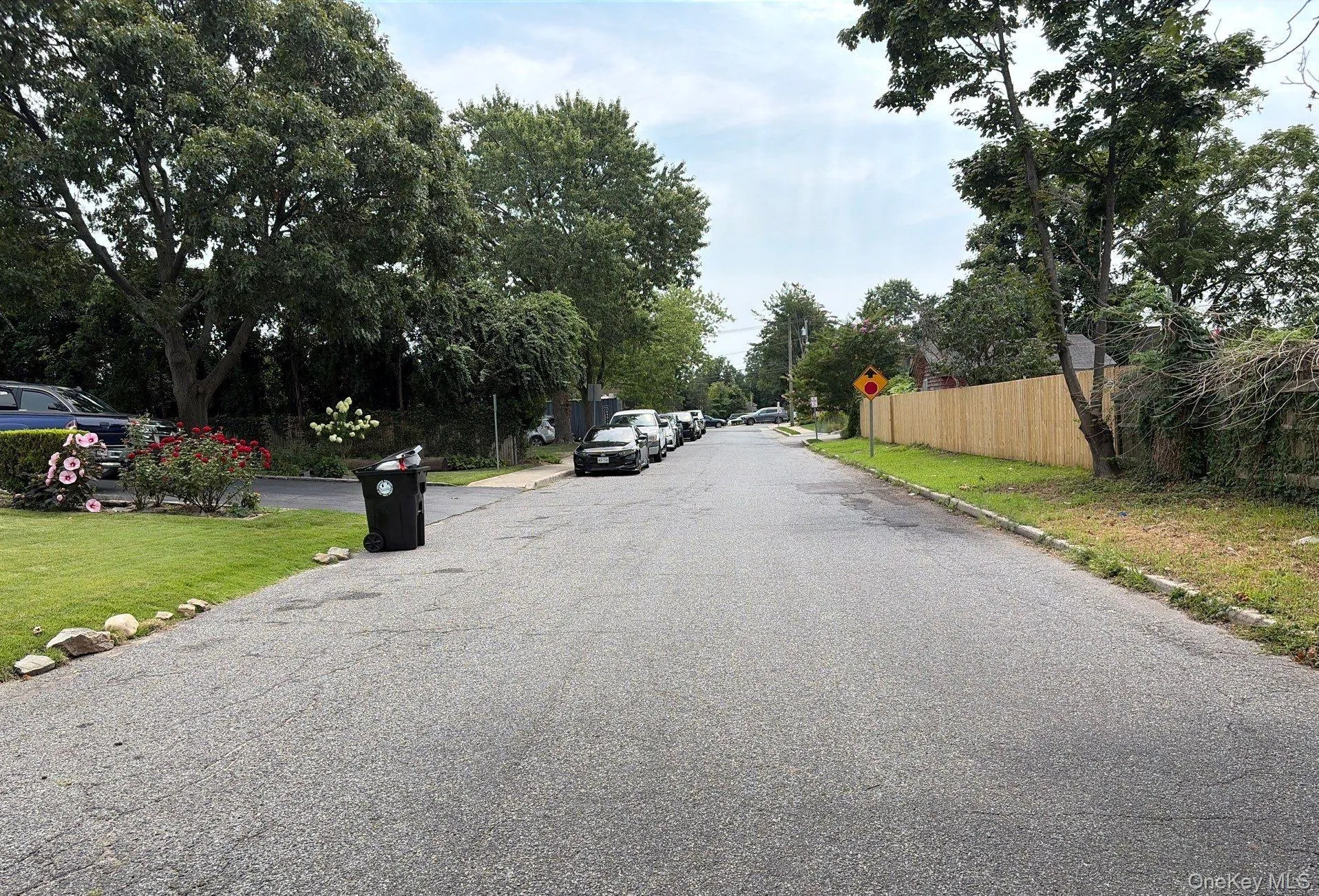19 Chapman Place, Islip, NY, 3 Bedrooms Bedrooms, 6 Rooms Rooms,1 BathroomBathrooms,Residential,For Rent,Chapman,0,1037368 19 Chapman Place, Islip, NY, 3 Bedrooms Bedrooms, 6 Rooms Rooms,1 BathroomBathrooms,Residential,For Rent,Chapman,0,1037368