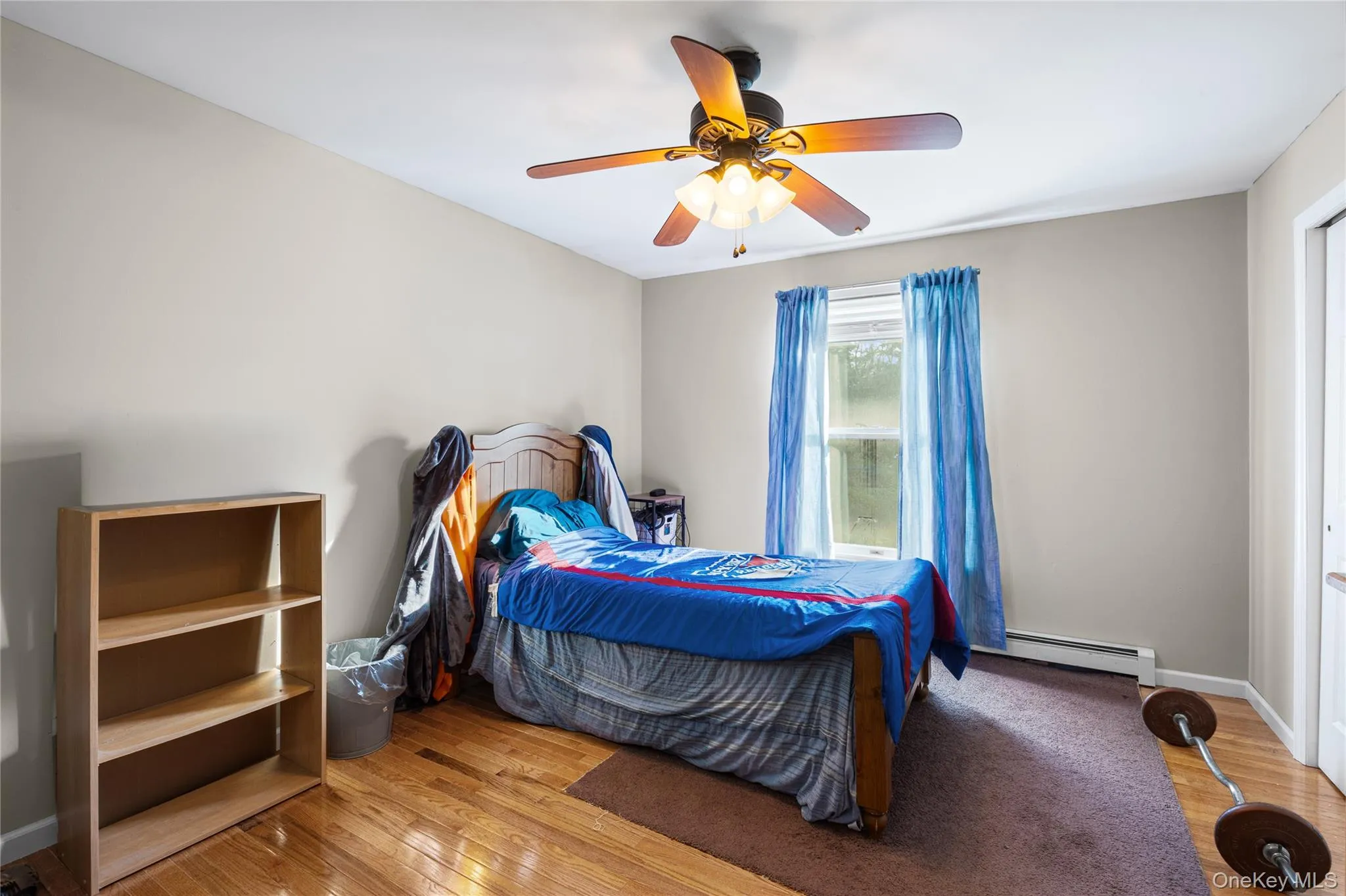 Guest bedroom Guest bedroom