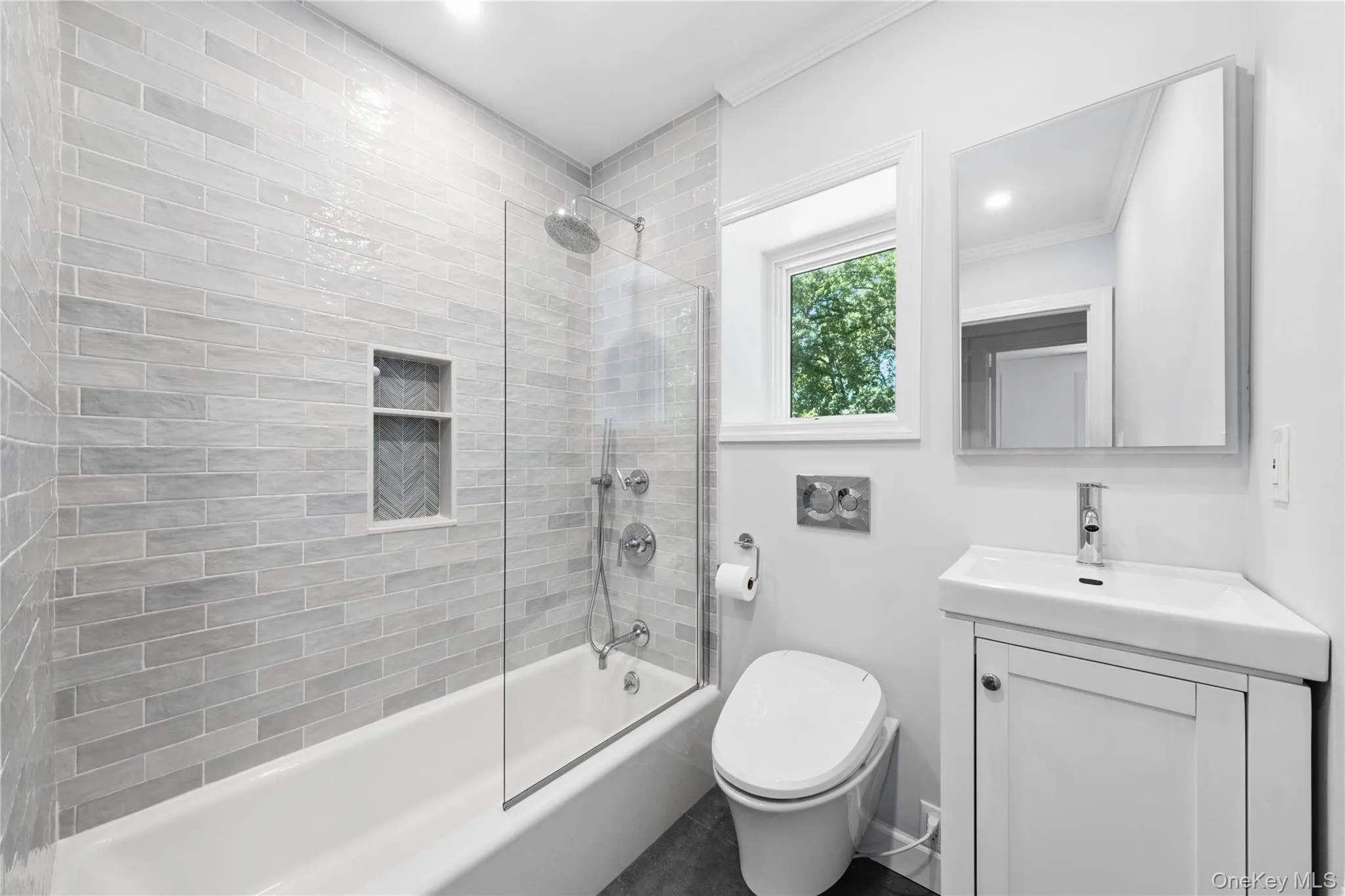 65 Wildwood Road, New Rochelle, NY, 5 Bedrooms Bedrooms, 8 Rooms Rooms,3 BathroomsBathrooms,Residential Lease,For Rent,Wildwood,0,1037383 65 Wildwood Road, New Rochelle, NY, 5 Bedrooms Bedrooms, 8 Rooms Rooms,3 BathroomsBathrooms,Residential Lease,For Rent,Wildwood,0,1037383