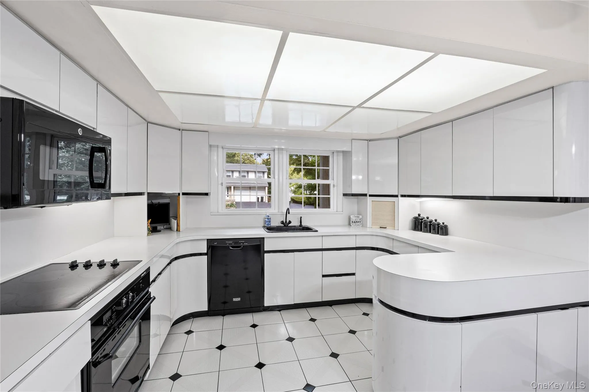 2 Erita Lane, Smithtown, NY, 3 Bedrooms Bedrooms, 7 Rooms Rooms,3 BathroomsBathrooms,Residential,For Rent,Erita,0,1037385 2 Erita Lane, Smithtown, NY, 3 Bedrooms Bedrooms, 7 Rooms Rooms,3 BathroomsBathrooms,Residential,For Rent,Erita,0,1037385