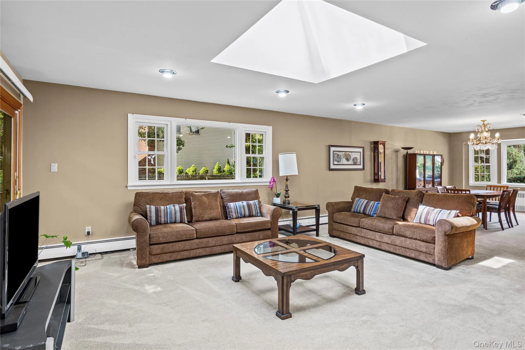 2 Erita Lane, Smithtown, NY, 3 Bedrooms Bedrooms, 7 Rooms Rooms,3 BathroomsBathrooms,Residential,For Rent,Erita,0,1037385 2 Erita Lane, Smithtown, NY, 3 Bedrooms Bedrooms, 7 Rooms Rooms,3 BathroomsBathrooms,Residential,For Rent,Erita,0,1037385
