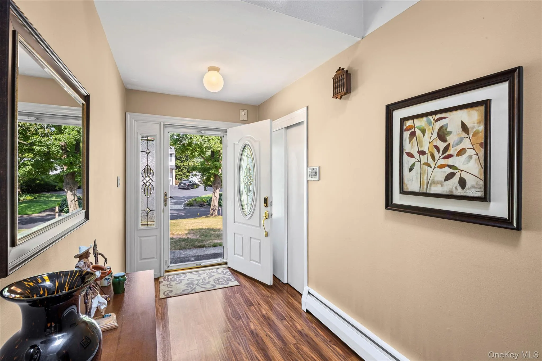 2 Erita Lane, Smithtown, NY, 3 Bedrooms Bedrooms, 7 Rooms Rooms,3 BathroomsBathrooms,Residential,For Rent,Erita,0,1037385 2 Erita Lane, Smithtown, NY, 3 Bedrooms Bedrooms, 7 Rooms Rooms,3 BathroomsBathrooms,Residential,For Rent,Erita,0,1037385
