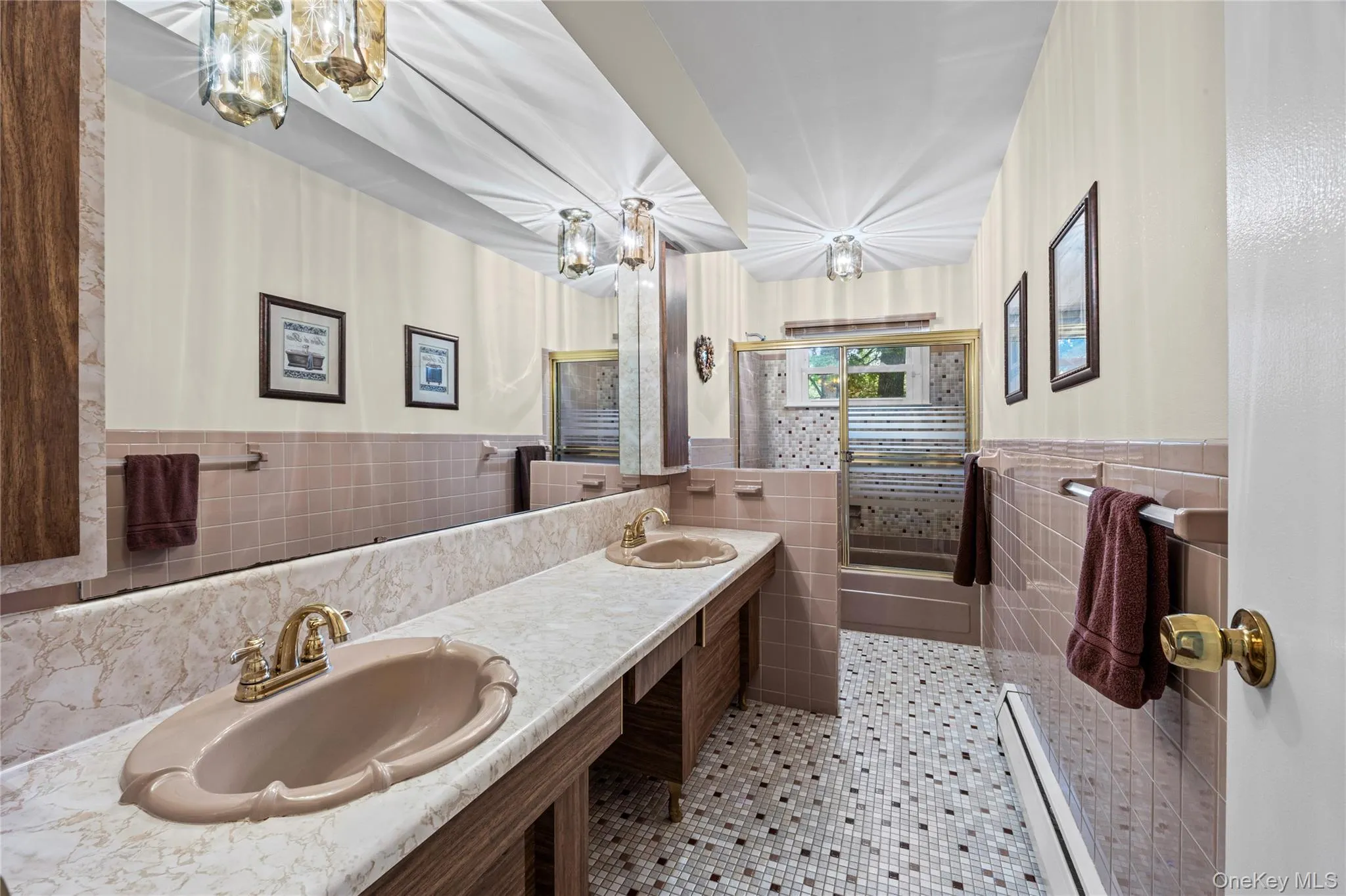 2 Erita Lane, Smithtown, NY, 3 Bedrooms Bedrooms, 7 Rooms Rooms,3 BathroomsBathrooms,Residential,For Rent,Erita,0,1037385 2 Erita Lane, Smithtown, NY, 3 Bedrooms Bedrooms, 7 Rooms Rooms,3 BathroomsBathrooms,Residential,For Rent,Erita,0,1037385