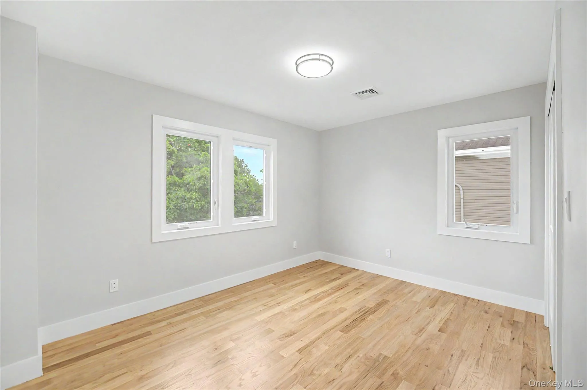 105 Moore Street, Hempstead, NY, 5 Bedrooms Bedrooms, 7 Rooms Rooms,3 BathroomsBathrooms,Residential,For Rent,Moore,0,1037390 105 Moore Street, Hempstead, NY, 5 Bedrooms Bedrooms, 7 Rooms Rooms,3 BathroomsBathrooms,Residential,For Rent,Moore,0,1037390