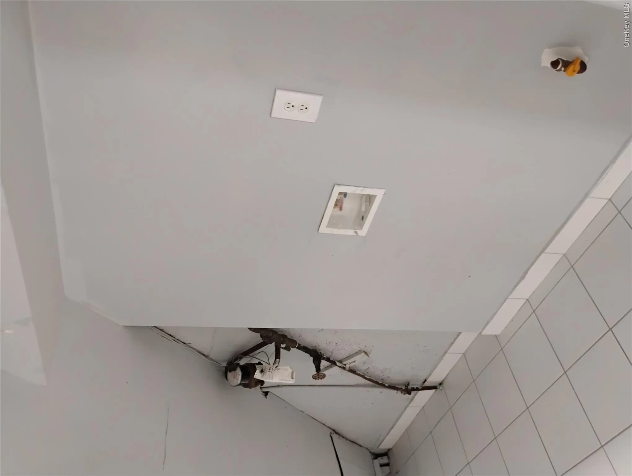 2913 Dewitt Place, New York, NY, 3 Rooms Rooms,1 BathroomBathrooms,Residential Lease,For Rent,Dewitt,0,1037391 2913 Dewitt Place, New York, NY, 3 Rooms Rooms,1 BathroomBathrooms,Residential Lease,For Rent,Dewitt,0,1037391