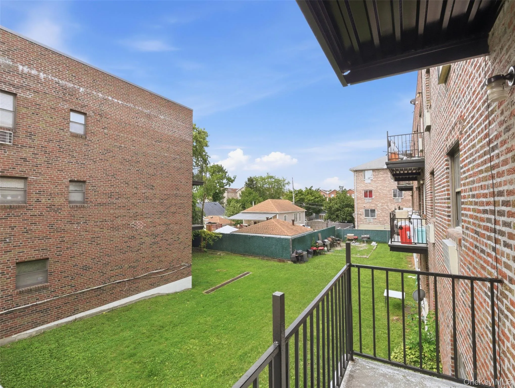 2668 Miles Avenue, New York, NY, 3 Bedrooms Bedrooms, 5 Rooms Rooms,2 BathroomsBathrooms,Residential,For Rent,Miles,0,1037398 2668 Miles Avenue, New York, NY, 3 Bedrooms Bedrooms, 5 Rooms Rooms,2 BathroomsBathrooms,Residential,For Rent,Miles,0,1037398