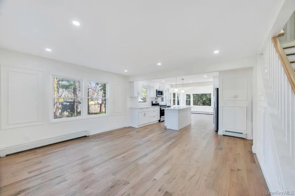 624 Townline Road, Smithtown, NY, 6 Bedrooms Bedrooms, 12 Rooms Rooms,3 BathroomsBathrooms,Residential,For Rent,Townline,0,1037399 624 Townline Road, Smithtown, NY, 6 Bedrooms Bedrooms, 12 Rooms Rooms,3 BathroomsBathrooms,Residential,For Rent,Townline,0,1037399