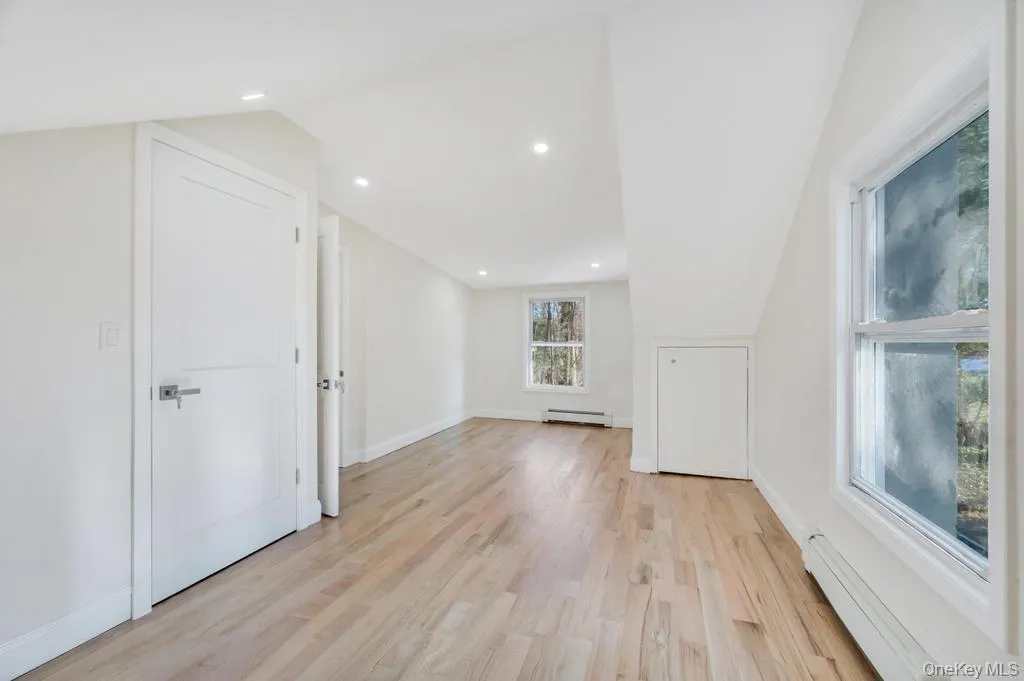 624 Townline Road, Smithtown, NY, 6 Bedrooms Bedrooms, 12 Rooms Rooms,3 BathroomsBathrooms,Residential,For Rent,Townline,0,1037399 624 Townline Road, Smithtown, NY, 6 Bedrooms Bedrooms, 12 Rooms Rooms,3 BathroomsBathrooms,Residential,For Rent,Townline,0,1037399
