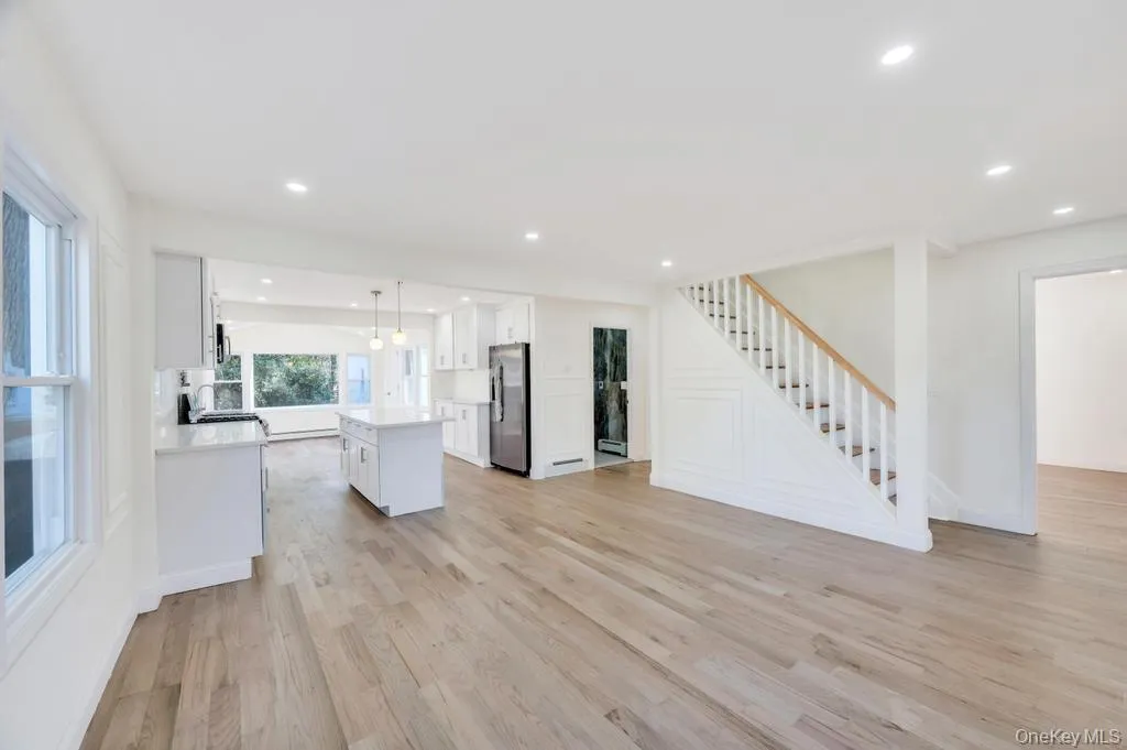 624 Townline Road, Smithtown, NY, 6 Bedrooms Bedrooms, 12 Rooms Rooms,3 BathroomsBathrooms,Residential,For Rent,Townline,0,1037399 624 Townline Road, Smithtown, NY, 6 Bedrooms Bedrooms, 12 Rooms Rooms,3 BathroomsBathrooms,Residential,For Rent,Townline,0,1037399