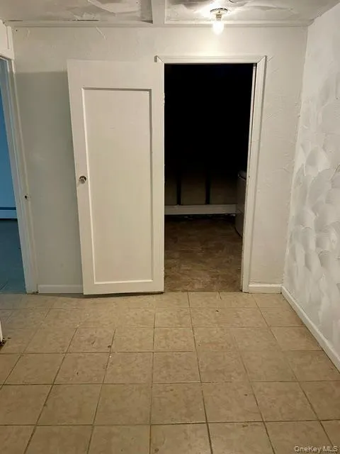 21 Black Stallion Court, Middletown, NY, 3 Bedrooms Bedrooms, 7 Rooms Rooms,1 BathroomBathrooms,Residential,For Rent,Black Stallion,0,1037400 21 Black Stallion Court, Middletown, NY, 3 Bedrooms Bedrooms, 7 Rooms Rooms,1 BathroomBathrooms,Residential,For Rent,Black Stallion,0,1037400