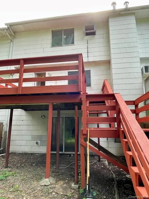 21 Black Stallion Court, Middletown, NY, 3 Bedrooms Bedrooms, 7 Rooms Rooms,1 BathroomBathrooms,Residential,For Rent,Black Stallion,0,1037400 21 Black Stallion Court, Middletown, NY, 3 Bedrooms Bedrooms, 7 Rooms Rooms,1 BathroomBathrooms,Residential,For Rent,Black Stallion,0,1037400