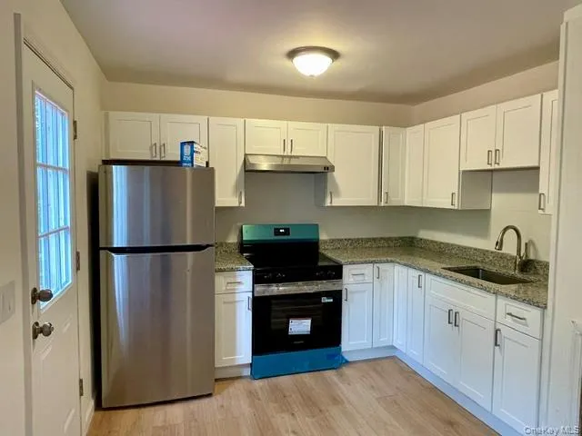 21 Black Stallion Court, Middletown, NY, 3 Bedrooms Bedrooms, 7 Rooms Rooms,1 BathroomBathrooms,Residential,For Rent,Black Stallion,0,1037400 21 Black Stallion Court, Middletown, NY, 3 Bedrooms Bedrooms, 7 Rooms Rooms,1 BathroomBathrooms,Residential,For Rent,Black Stallion,0,1037400