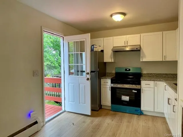21 Black Stallion Court, Middletown, NY, 3 Bedrooms Bedrooms, 7 Rooms Rooms,1 BathroomBathrooms,Residential,For Rent,Black Stallion,0,1037400 21 Black Stallion Court, Middletown, NY, 3 Bedrooms Bedrooms, 7 Rooms Rooms,1 BathroomBathrooms,Residential,For Rent,Black Stallion,0,1037400