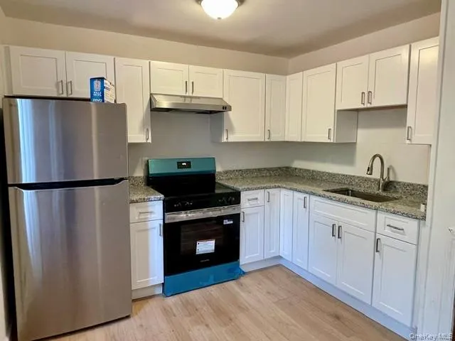 21 Black Stallion Court, Middletown, NY, 3 Bedrooms Bedrooms, 7 Rooms Rooms,1 BathroomBathrooms,Residential,For Rent,Black Stallion,0,1037400 21 Black Stallion Court, Middletown, NY, 3 Bedrooms Bedrooms, 7 Rooms Rooms,1 BathroomBathrooms,Residential,For Rent,Black Stallion,0,1037400