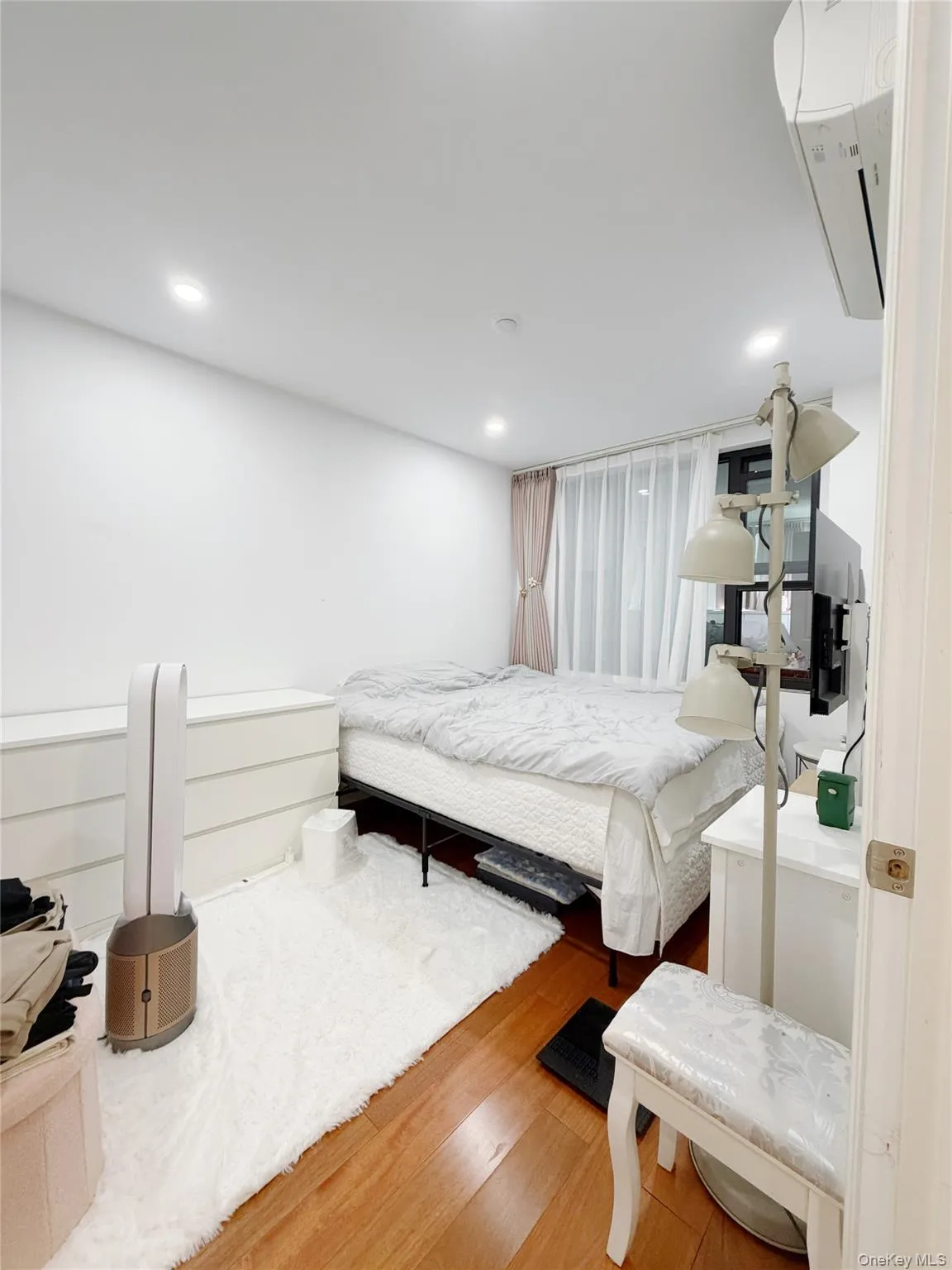 14610 35th Avenue, New York, NY, 1 Bedroom Bedrooms, 4 Rooms Rooms,1 BathroomBathrooms,Residential,For Rent,35th,0,1037401 14610 35th Avenue, New York, NY, 1 Bedroom Bedrooms, 4 Rooms Rooms,1 BathroomBathrooms,Residential,For Rent,35th,0,1037401