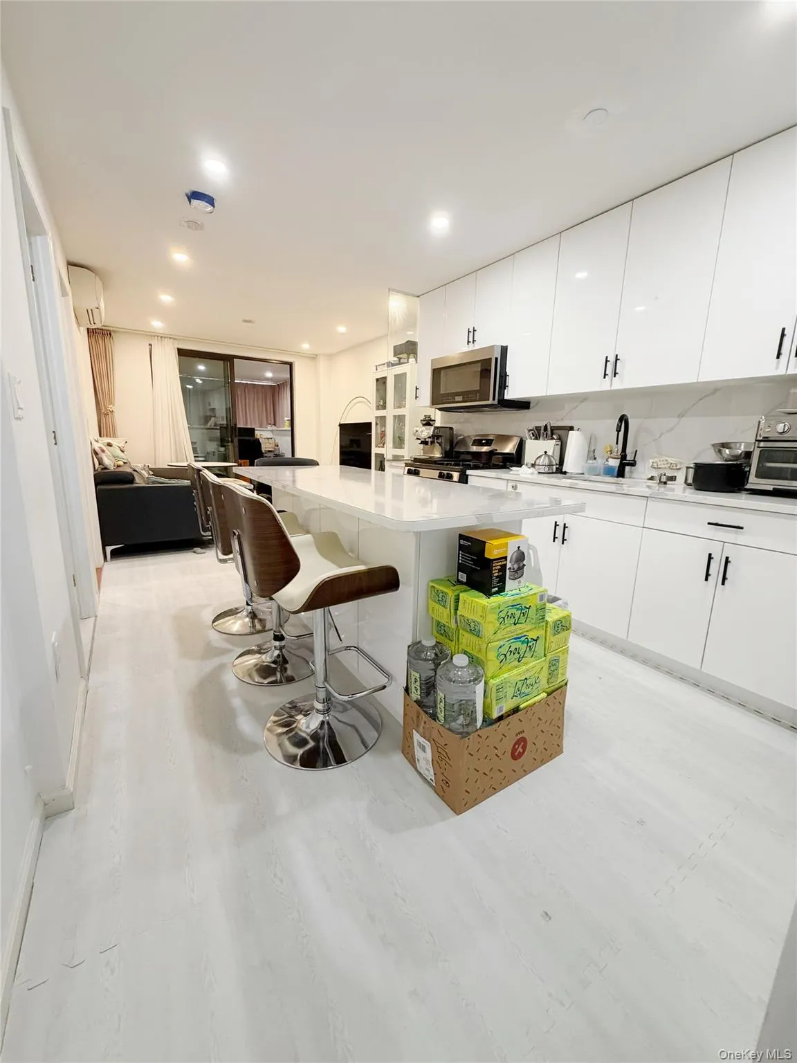 14610 35th Avenue, New York, NY, 1 Bedroom Bedrooms, 4 Rooms Rooms,1 BathroomBathrooms,Residential,For Rent,35th,0,1037401 14610 35th Avenue, New York, NY, 1 Bedroom Bedrooms, 4 Rooms Rooms,1 BathroomBathrooms,Residential,For Rent,35th,0,1037401