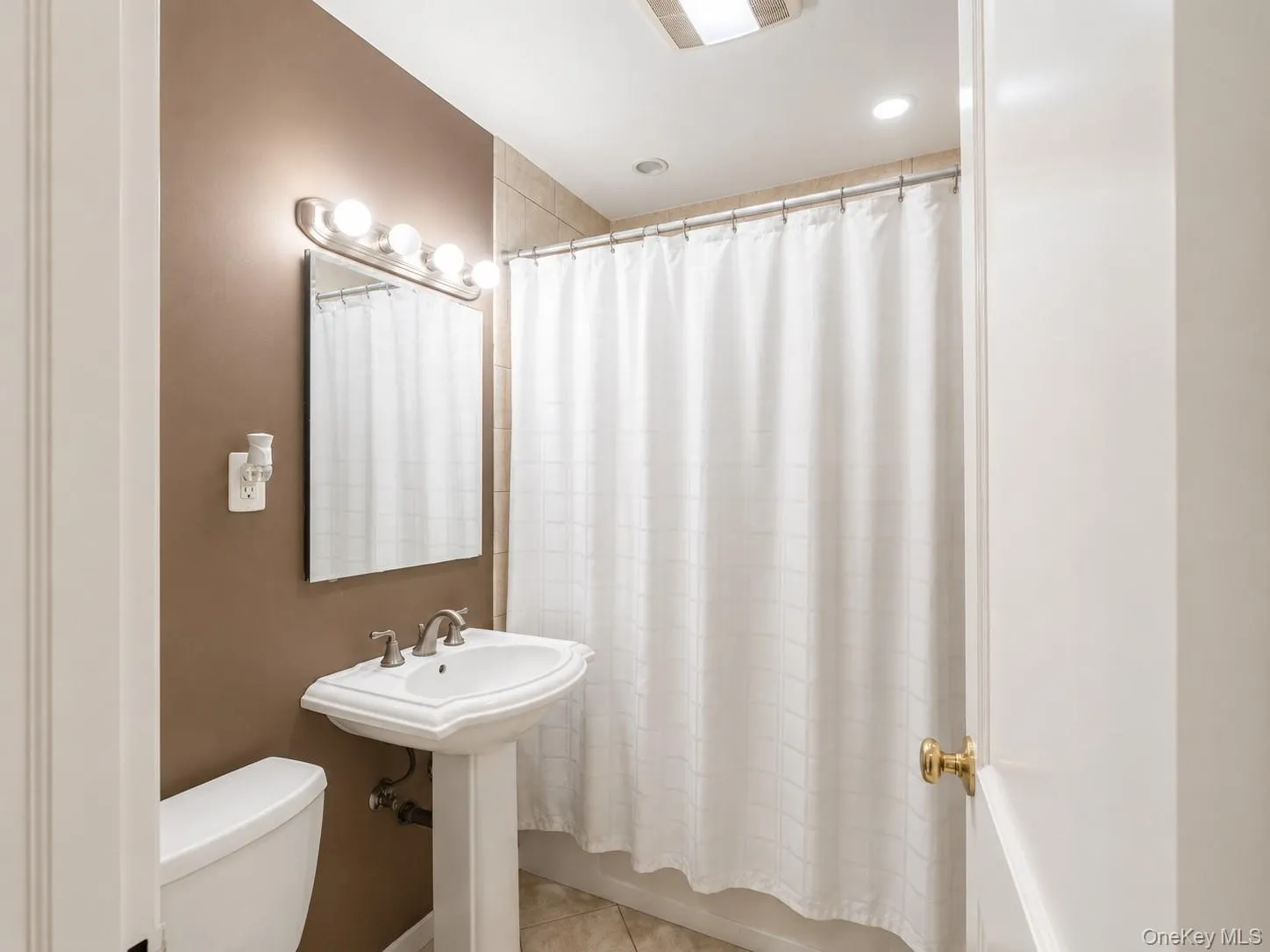 24 Maywood Avenue, Rye Town, NY, 4 Bedrooms Bedrooms, 7 Rooms Rooms,1 BathroomBathrooms,Residential,For Rent,Maywood,0,1037403 24 Maywood Avenue, Rye Town, NY, 4 Bedrooms Bedrooms, 7 Rooms Rooms,1 BathroomBathrooms,Residential,For Rent,Maywood,0,1037403