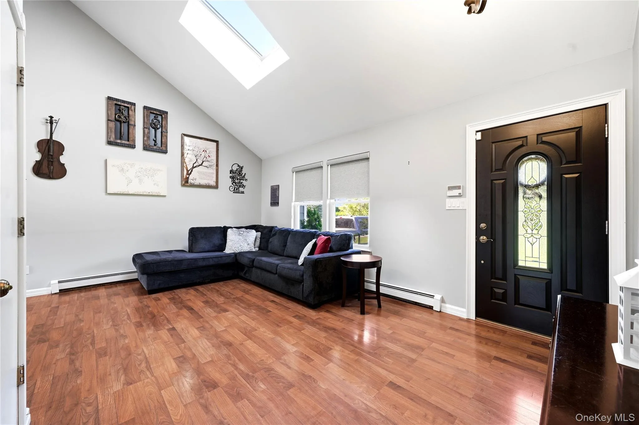 71 Triangle Lane, Riverhead, NY, 3 Bedrooms Bedrooms, 6 Rooms Rooms,2 BathroomsBathrooms,Residential,For Rent,Triangle,0,1037404 71 Triangle Lane, Riverhead, NY, 3 Bedrooms Bedrooms, 6 Rooms Rooms,2 BathroomsBathrooms,Residential,For Rent,Triangle,0,1037404