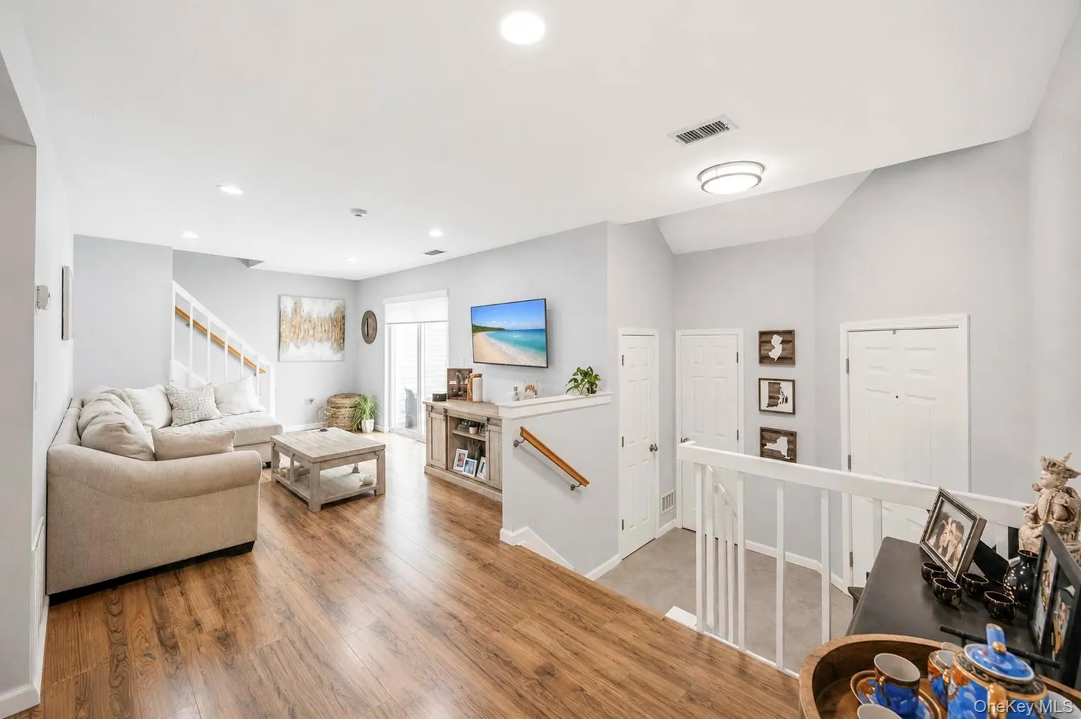 3518 Gibbs Road, Brookhaven, NY, 2 Bedrooms Bedrooms, 6 Rooms Rooms,1 BathroomBathrooms,Residential,For Rent,Gibbs,0,1037405 3518 Gibbs Road, Brookhaven, NY, 2 Bedrooms Bedrooms, 6 Rooms Rooms,1 BathroomBathrooms,Residential,For Rent,Gibbs,0,1037405