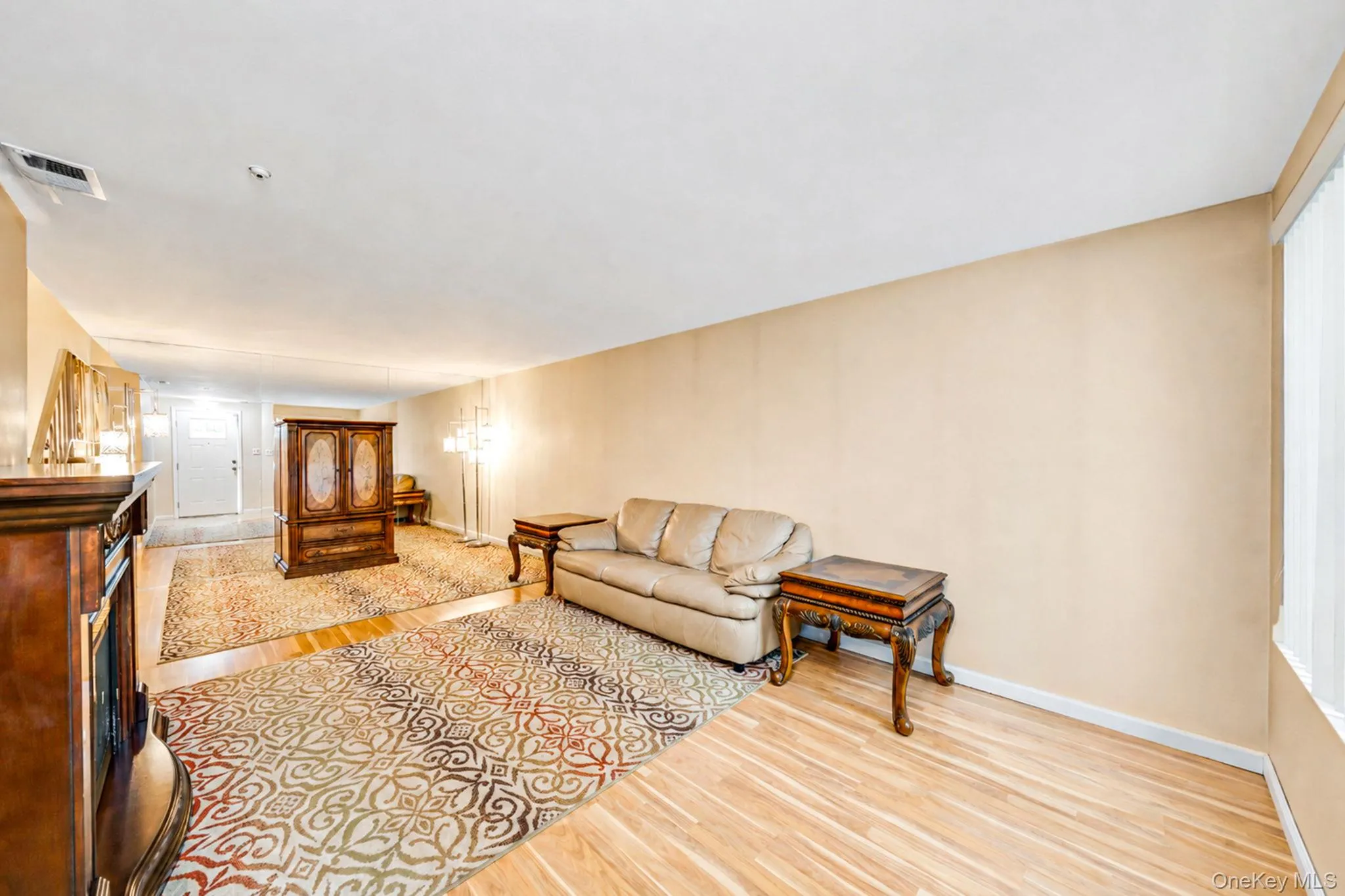 Spacious living room Spacious living room