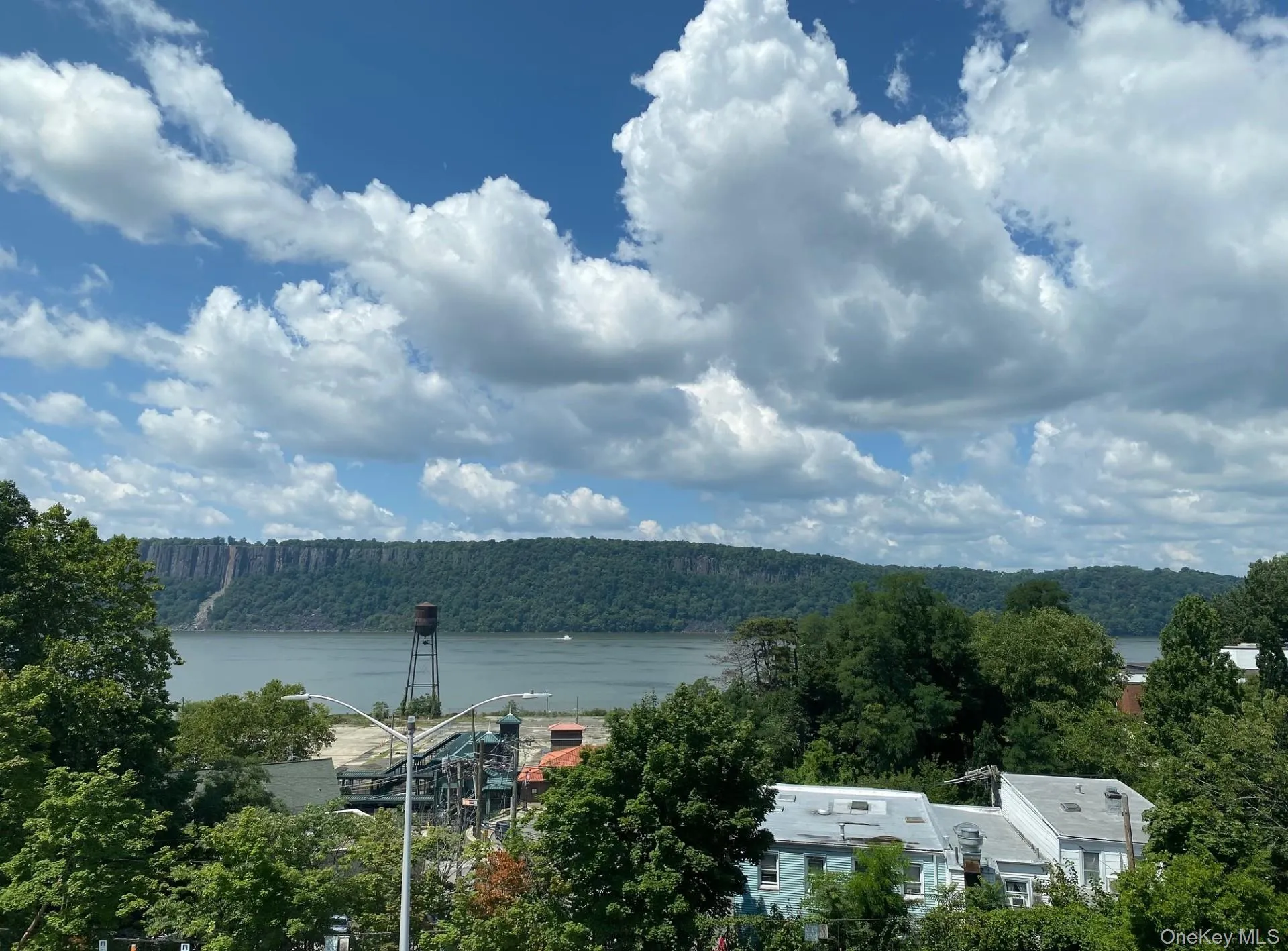 537 Warburton Avenue, Greenburgh, NY, 2 Bedrooms Bedrooms, 5 Rooms Rooms,1 BathroomBathrooms,Residential Lease,For Rent,Warburton,0,1037416 537 Warburton Avenue, Greenburgh, NY, 2 Bedrooms Bedrooms, 5 Rooms Rooms,1 BathroomBathrooms,Residential Lease,For Rent,Warburton,0,1037416