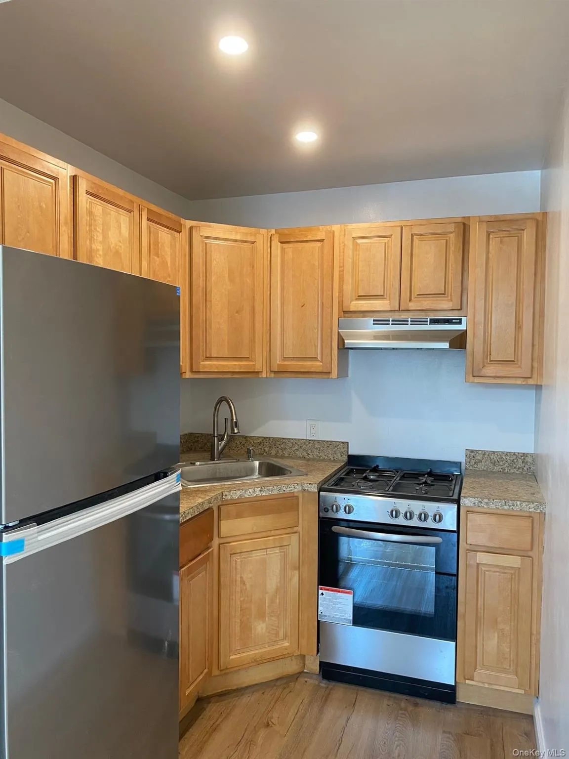 537 Warburton Avenue, Greenburgh, NY, 2 Bedrooms Bedrooms, 5 Rooms Rooms,1 BathroomBathrooms,Residential Lease,For Rent,Warburton,0,1037416 537 Warburton Avenue, Greenburgh, NY, 2 Bedrooms Bedrooms, 5 Rooms Rooms,1 BathroomBathrooms,Residential Lease,For Rent,Warburton,0,1037416