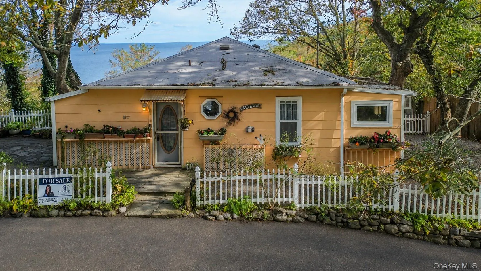 10 Acorn Path, Riverhead, NY, 2 Bedrooms Bedrooms, 4 Rooms Rooms,2 BathroomsBathrooms,Residential,For Rent,Acorn,0,1037418 10 Acorn Path, Riverhead, NY, 2 Bedrooms Bedrooms, 4 Rooms Rooms,2 BathroomsBathrooms,Residential,For Rent,Acorn,0,1037418