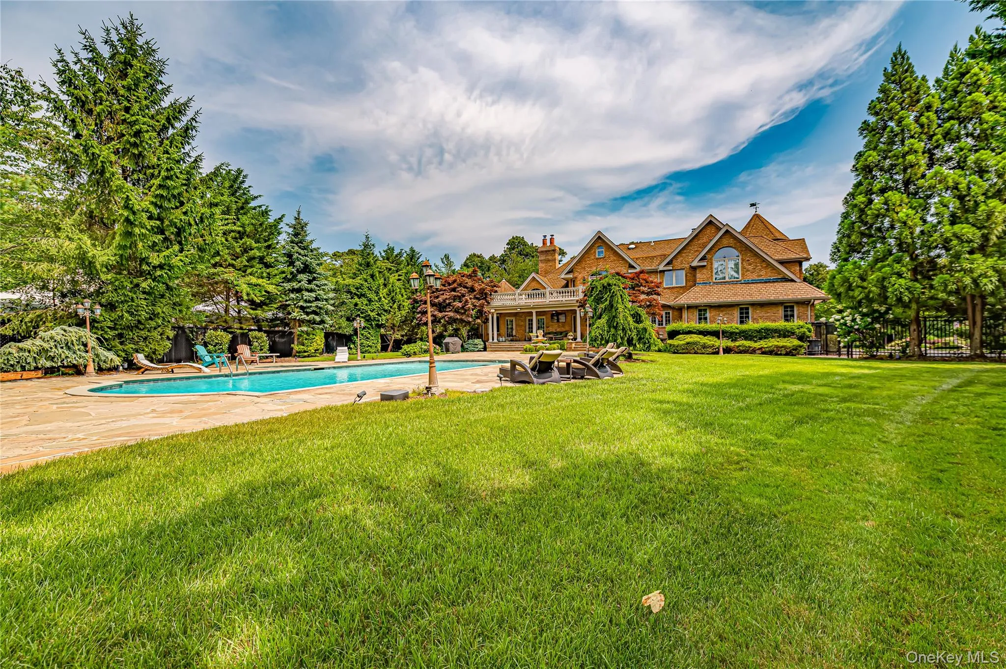 26 The Helm, Islip, NY, 5 Bedrooms Bedrooms, 11 Rooms Rooms,4 BathroomsBathrooms,Residential,For Rent,The Helm,0,1037419 26 The Helm, Islip, NY, 5 Bedrooms Bedrooms, 11 Rooms Rooms,4 BathroomsBathrooms,Residential,For Rent,The Helm,0,1037419