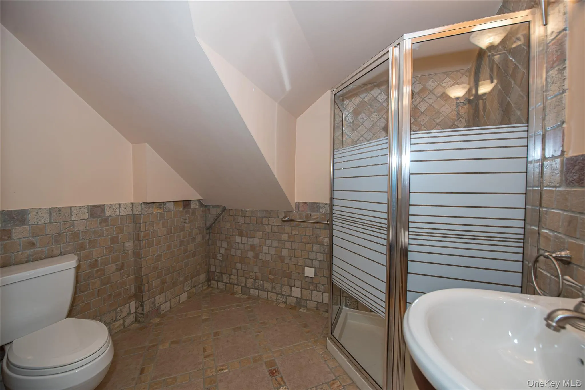 26 The Helm, Islip, NY, 5 Bedrooms Bedrooms, 11 Rooms Rooms,4 BathroomsBathrooms,Residential,For Rent,The Helm,0,1037419 26 The Helm, Islip, NY, 5 Bedrooms Bedrooms, 11 Rooms Rooms,4 BathroomsBathrooms,Residential,For Rent,The Helm,0,1037419