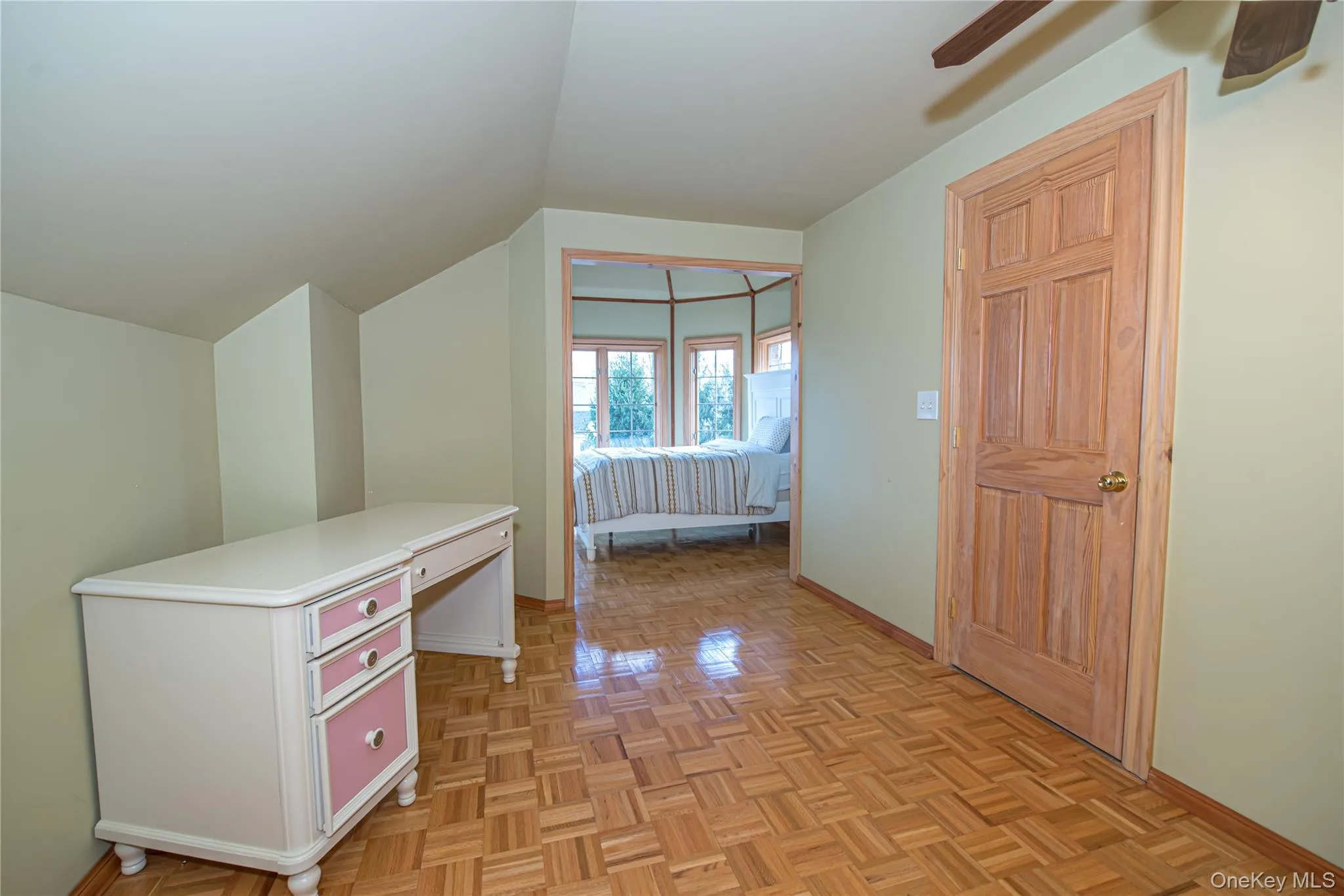 26 The Helm, Islip, NY, 5 Bedrooms Bedrooms, 11 Rooms Rooms,4 BathroomsBathrooms,Residential,For Rent,The Helm,0,1037419 26 The Helm, Islip, NY, 5 Bedrooms Bedrooms, 11 Rooms Rooms,4 BathroomsBathrooms,Residential,For Rent,The Helm,0,1037419