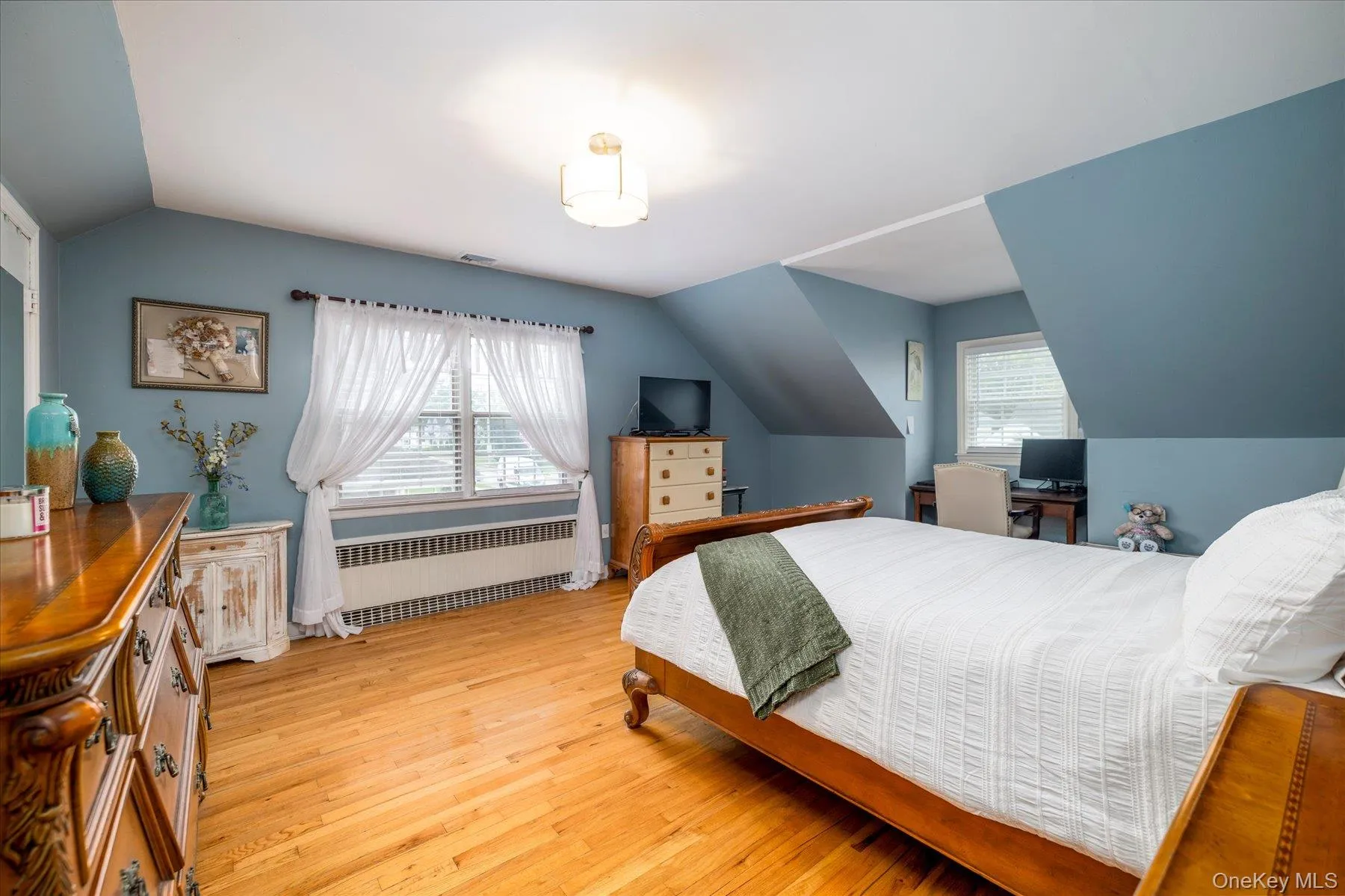 Add'l view of Primary Bedroom Add'l view of Primary Bedroom