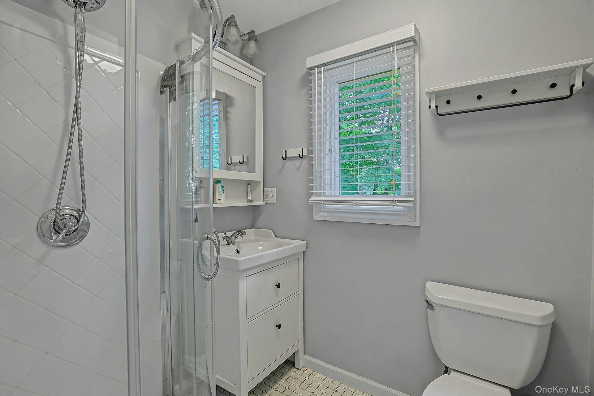 Full Bathroom Full Bathroom