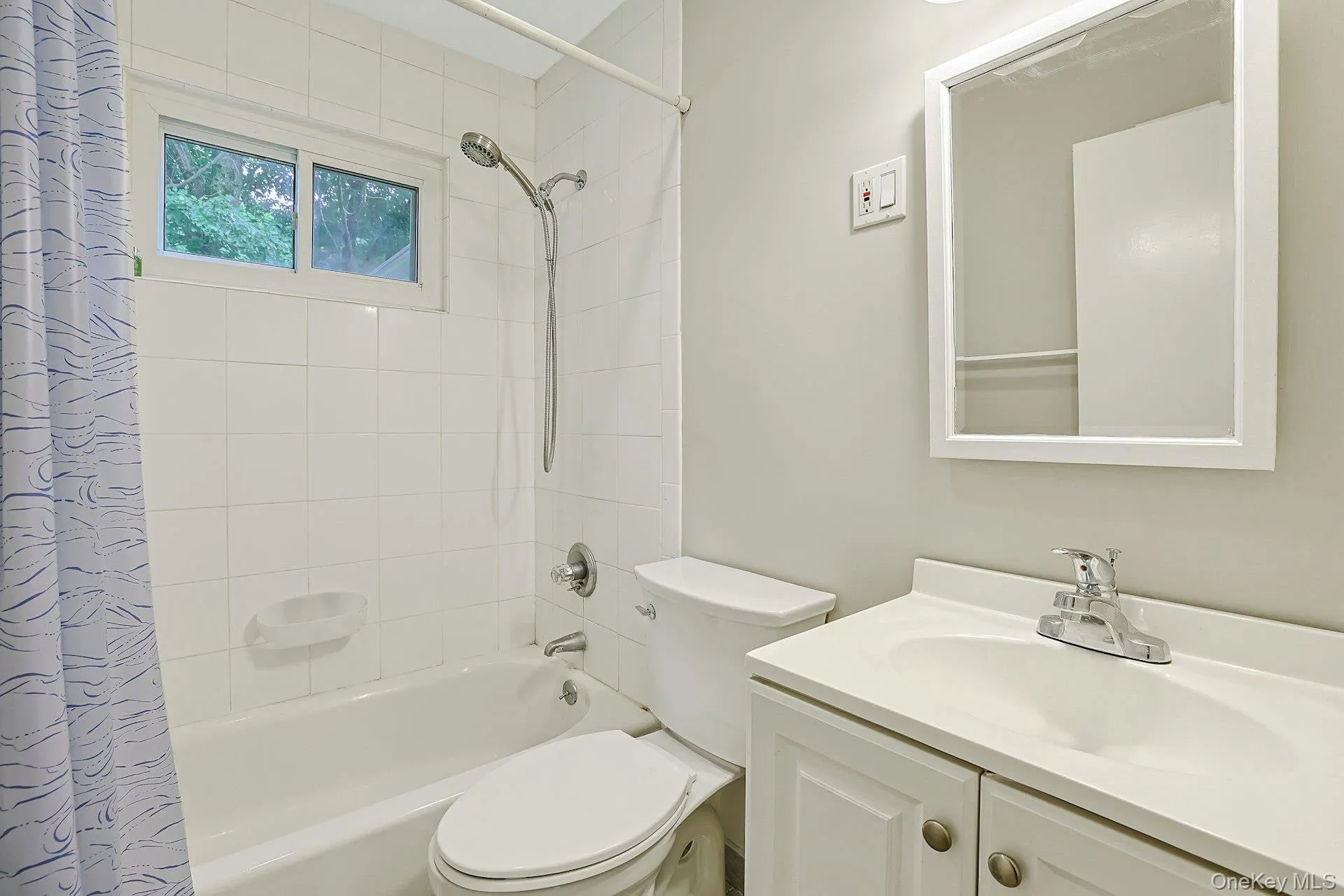Full Bathroom Full Bathroom