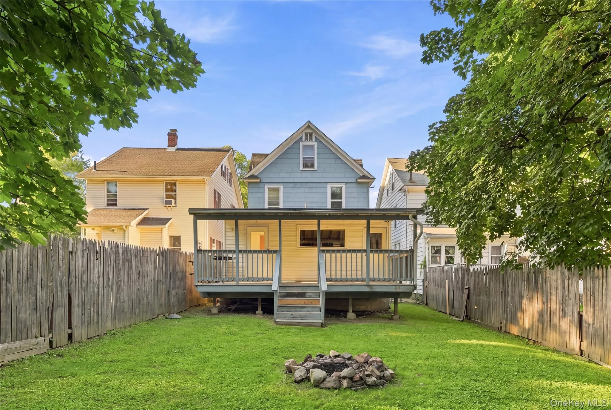 15 Maple Street, Newburgh (city), NY, 5 Bedrooms Bedrooms, 9 Rooms Rooms,2 BathroomsBathrooms,Residential,For Rent,Maple,0,1037424 15 Maple Street, Newburgh (city), NY, 5 Bedrooms Bedrooms, 9 Rooms Rooms,2 BathroomsBathrooms,Residential,For Rent,Maple,0,1037424