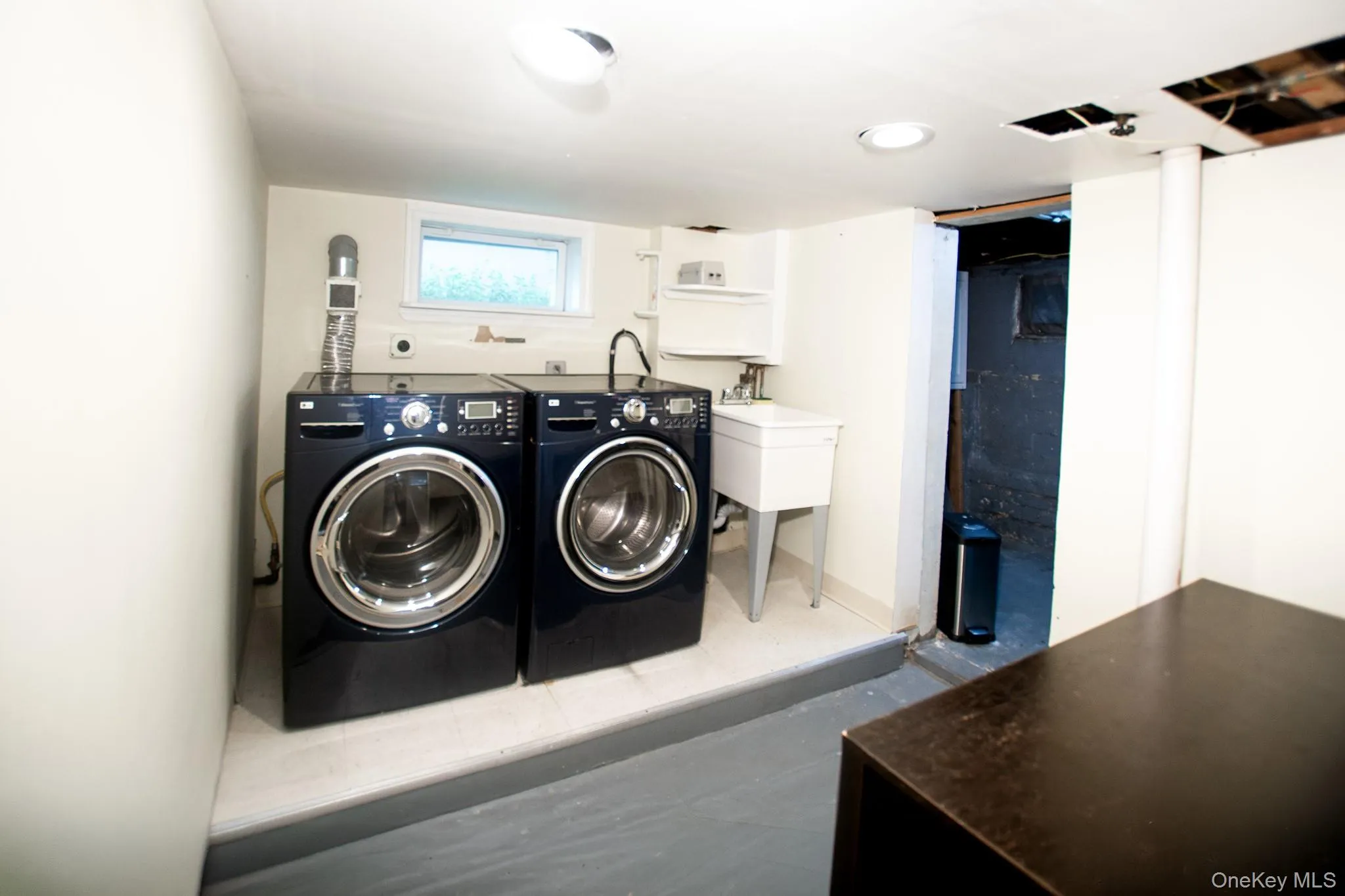 8903 249th Street, New York, NY, 3 Bedroom Bedrooms, 7 Room Rooms,2 BathroomBathrooms,Residential Lease,For Rent,249th,0,1037426 8903 249th Street, New York, NY, 3 Bedroom Bedrooms, 7 Room Rooms,2 BathroomBathrooms,Residential Lease,For Rent,249th,0,1037426