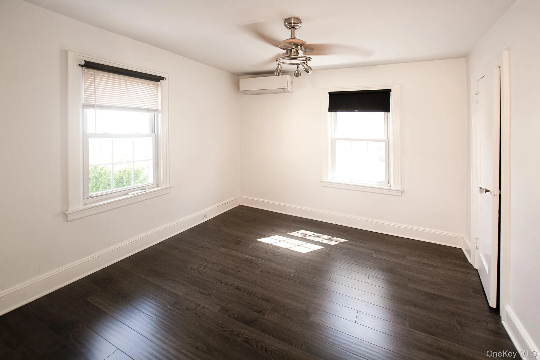8903 249th Street, New York, NY, 3 Bedroom Bedrooms, 7 Room Rooms,2 BathroomBathrooms,Residential Lease,For Rent,249th,0,1037426 8903 249th Street, New York, NY, 3 Bedroom Bedrooms, 7 Room Rooms,2 BathroomBathrooms,Residential Lease,For Rent,249th,0,1037426