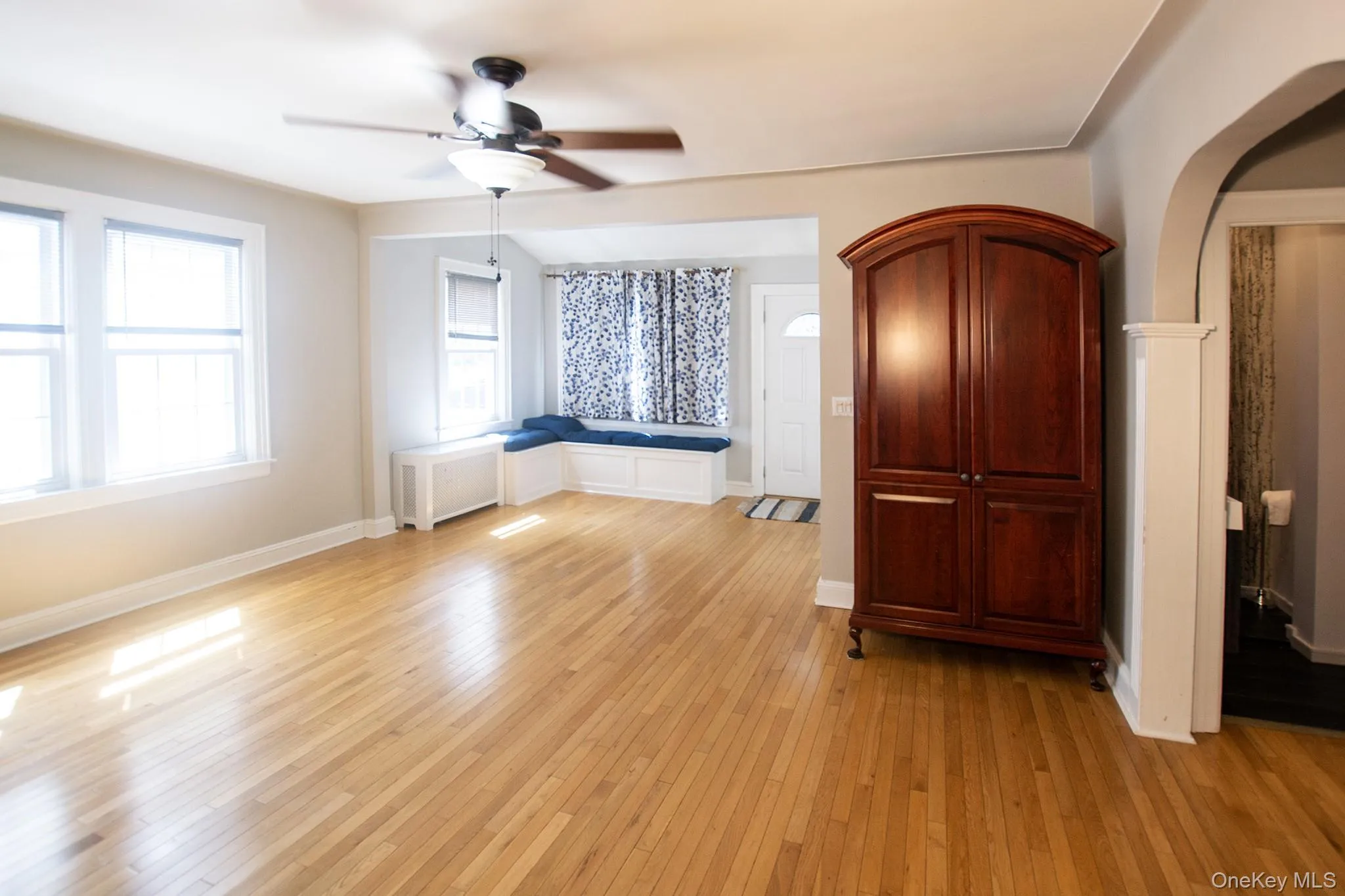 8903 249th Street, New York, NY, 3 Bedroom Bedrooms, 7 Room Rooms,2 BathroomBathrooms,Residential Lease,For Rent,249th,0,1037426 8903 249th Street, New York, NY, 3 Bedroom Bedrooms, 7 Room Rooms,2 BathroomBathrooms,Residential Lease,For Rent,249th,0,1037426