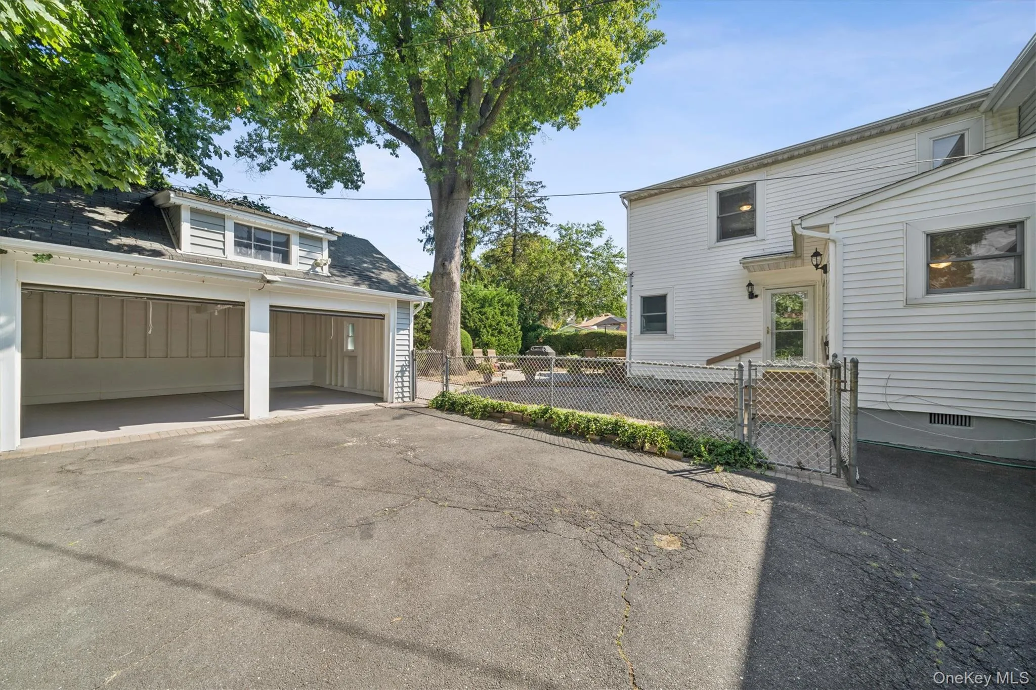 1116 Linden Street, Hempstead, NY, 5 Bedrooms Bedrooms, 12 Rooms Rooms,2 BathroomsBathrooms,Residential,For Rent,Linden,0,1037438 1116 Linden Street, Hempstead, NY, 5 Bedrooms Bedrooms, 12 Rooms Rooms,2 BathroomsBathrooms,Residential,For Rent,Linden,0,1037438
