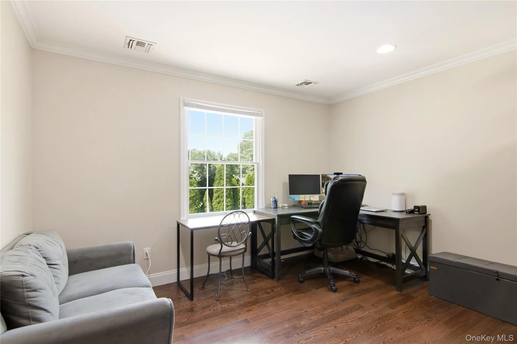 6 Hayloft Court, Smithtown, NY, 5 Bedrooms Bedrooms, 10 Rooms Rooms,3 BathroomsBathrooms,Residential,For Rent,Hayloft,0,1037441 6 Hayloft Court, Smithtown, NY, 5 Bedrooms Bedrooms, 10 Rooms Rooms,3 BathroomsBathrooms,Residential,For Rent,Hayloft,0,1037441