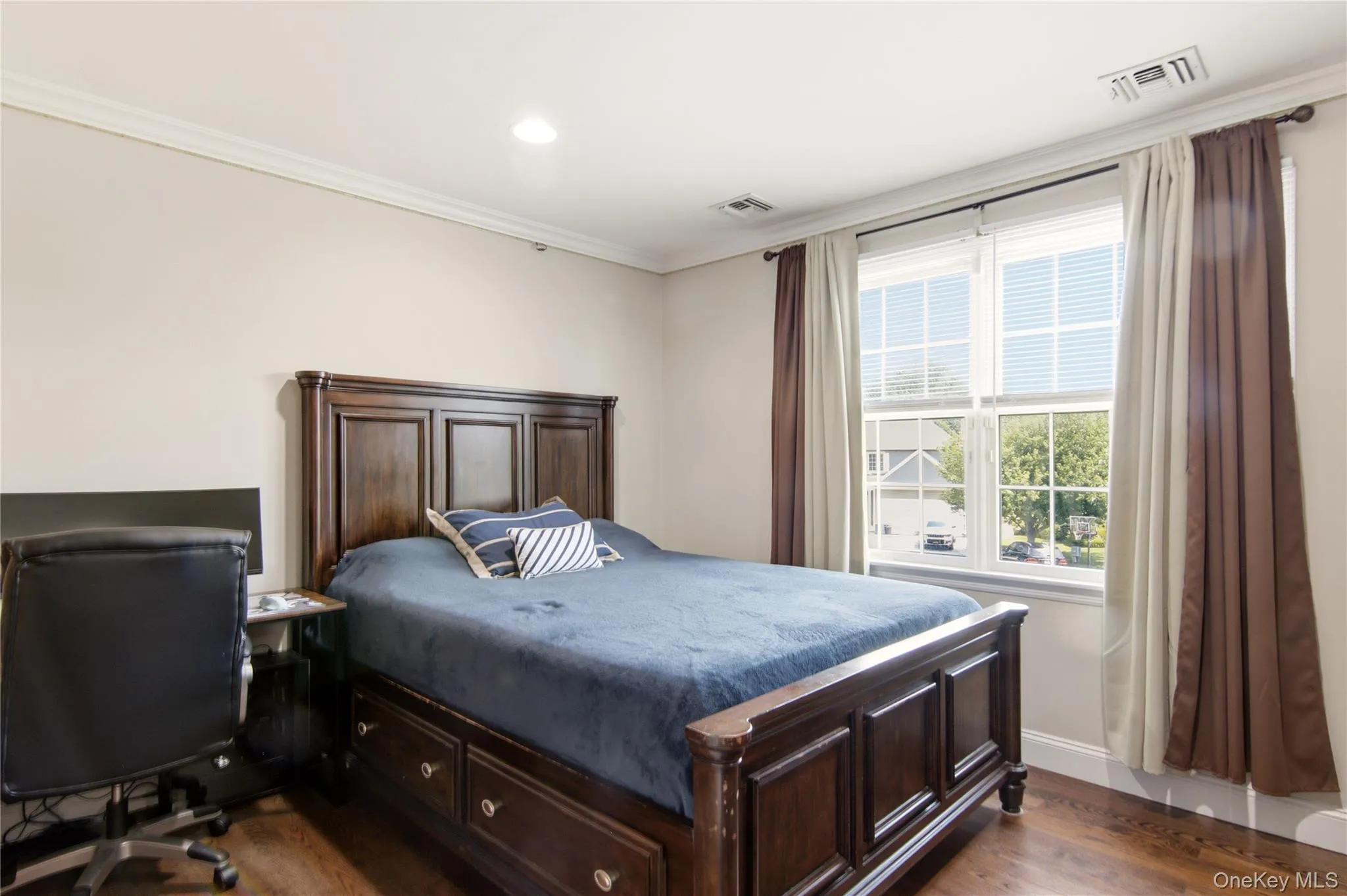 6 Hayloft Court, Smithtown, NY, 5 Bedrooms Bedrooms, 10 Rooms Rooms,3 BathroomsBathrooms,Residential,For Rent,Hayloft,0,1037441 6 Hayloft Court, Smithtown, NY, 5 Bedrooms Bedrooms, 10 Rooms Rooms,3 BathroomsBathrooms,Residential,For Rent,Hayloft,0,1037441