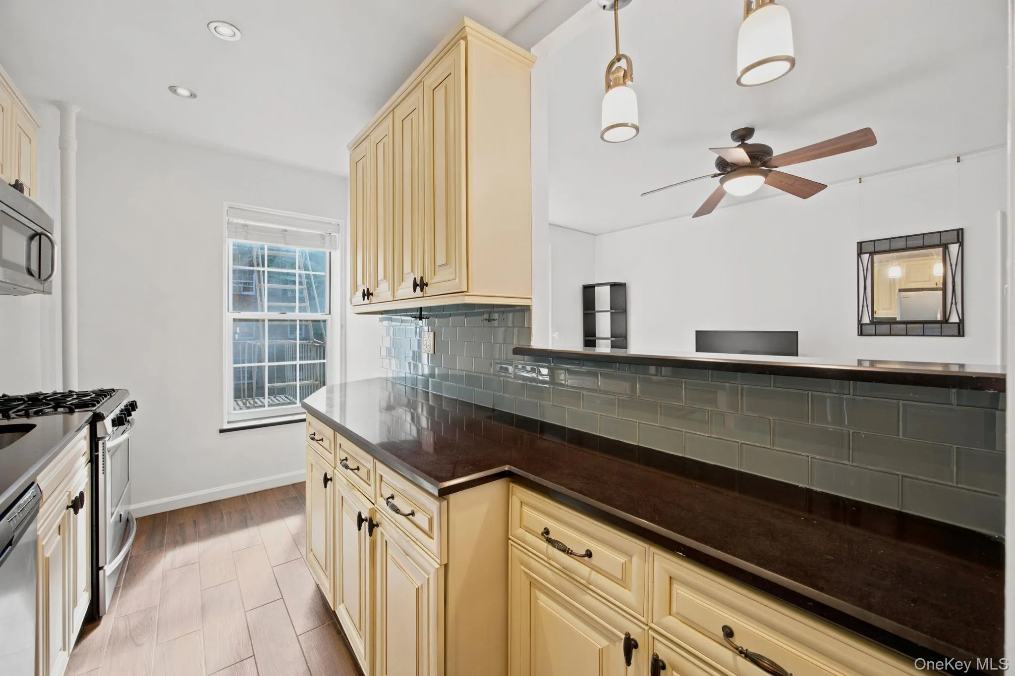 51-34 30th Avenue, New York, NY, 1 Bedroom Bedrooms, 4 Rooms Rooms,1 BathroomBathrooms,Residential,For Rent,30th,0,1037447 51-34 30th Avenue, New York, NY, 1 Bedroom Bedrooms, 4 Rooms Rooms,1 BathroomBathrooms,Residential,For Rent,30th,0,1037447