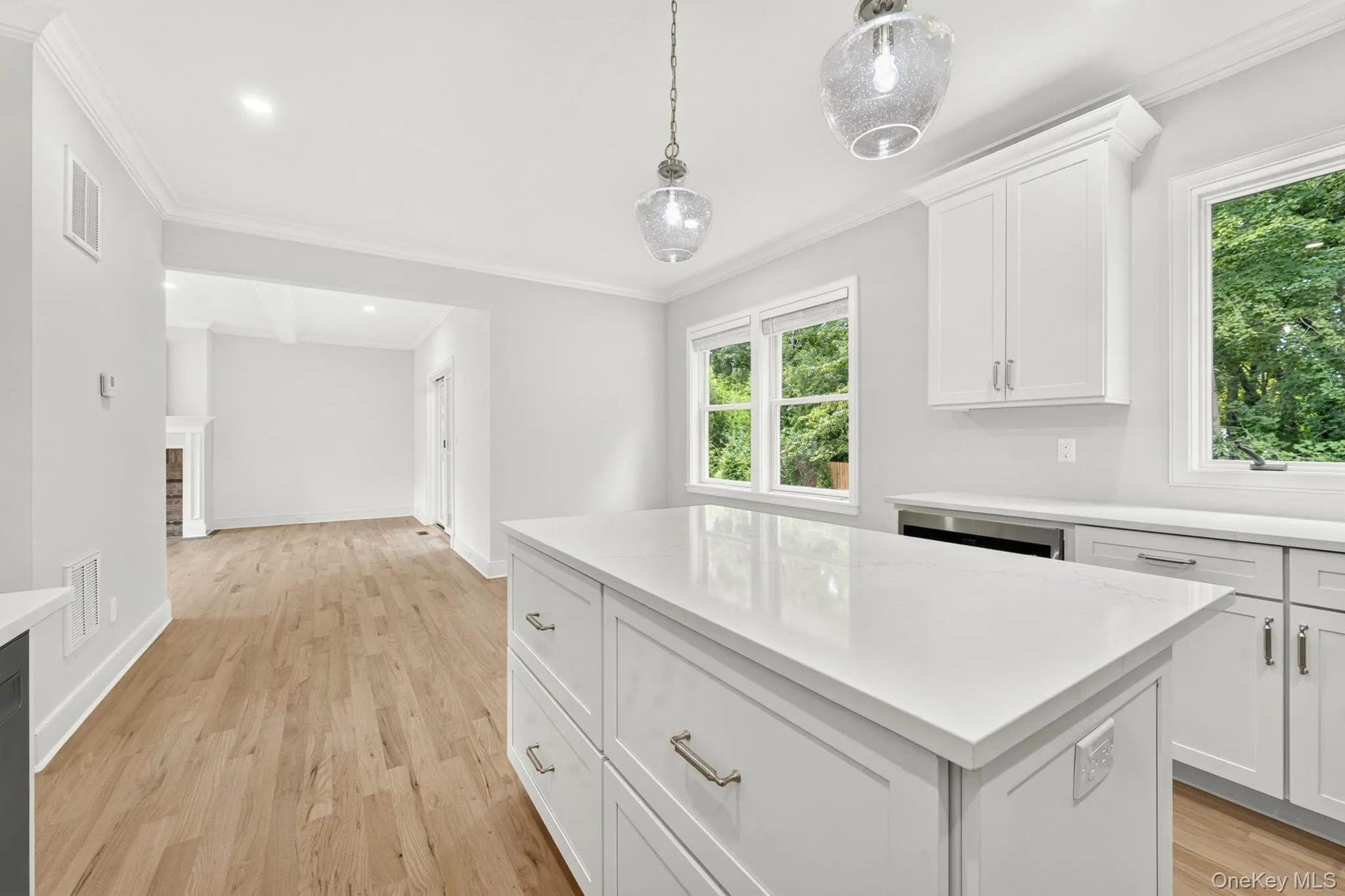 11 Park Street, Brookhaven, NY, 3 Bedrooms Bedrooms, 7 Rooms Rooms,2 BathroomsBathrooms,Residential,For Rent,Park,0,1037453 11 Park Street, Brookhaven, NY, 3 Bedrooms Bedrooms, 7 Rooms Rooms,2 BathroomsBathrooms,Residential,For Rent,Park,0,1037453