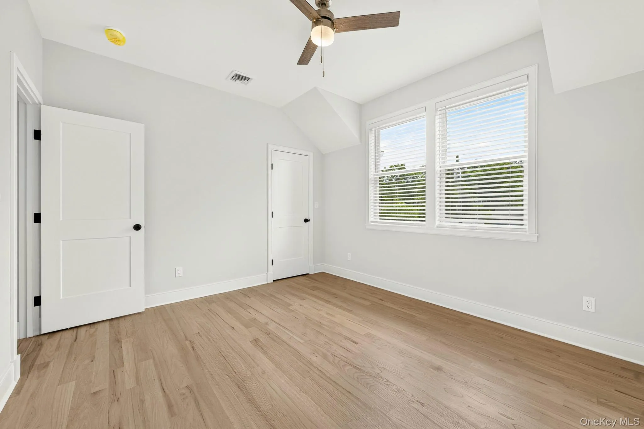 11 Park Street, Brookhaven, NY, 3 Bedrooms Bedrooms, 7 Rooms Rooms,2 BathroomsBathrooms,Residential,For Rent,Park,0,1037453 11 Park Street, Brookhaven, NY, 3 Bedrooms Bedrooms, 7 Rooms Rooms,2 BathroomsBathrooms,Residential,For Rent,Park,0,1037453